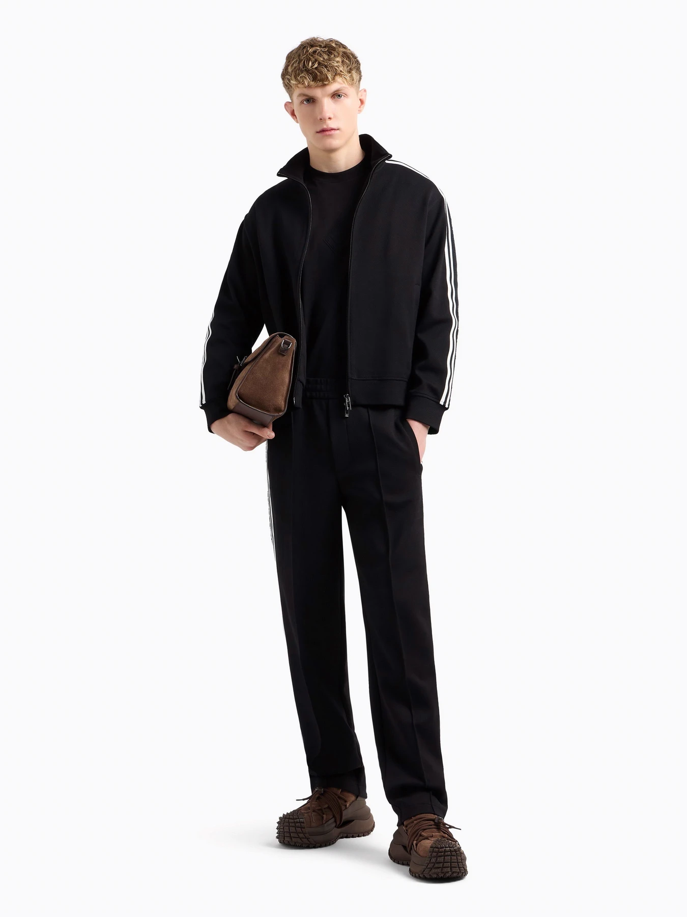Футболки и поло Emporio Armani модель EM001040-AF13669-UC001 Футболки и поло Emporio Armani модель EM001040-AF13669-UC001 Фото