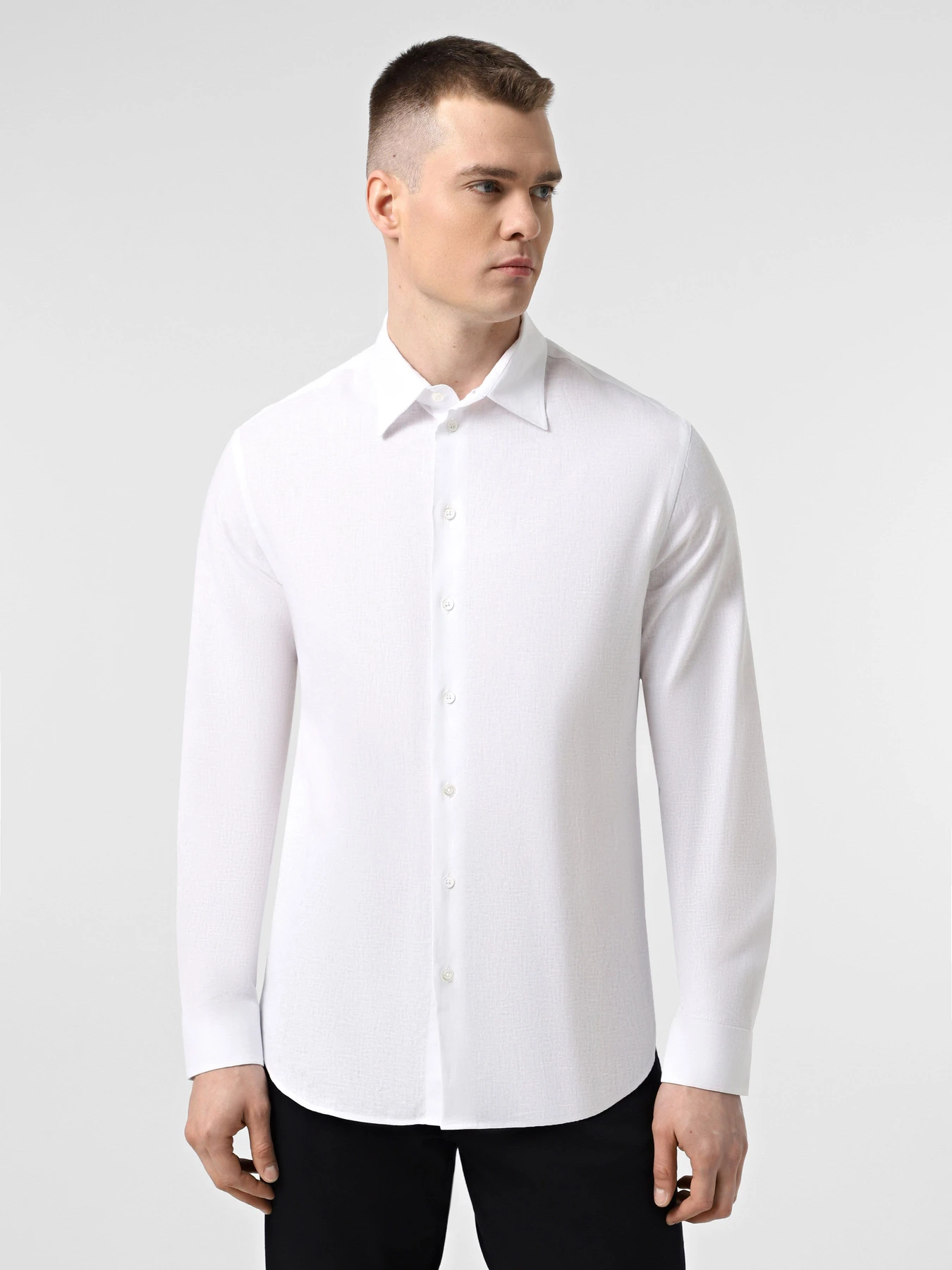 Рубашки Emporio Armani модель EM000099-TE14112-U0002 Рубашки Emporio Armani модель EM000099-TE14112-U0002 Фото