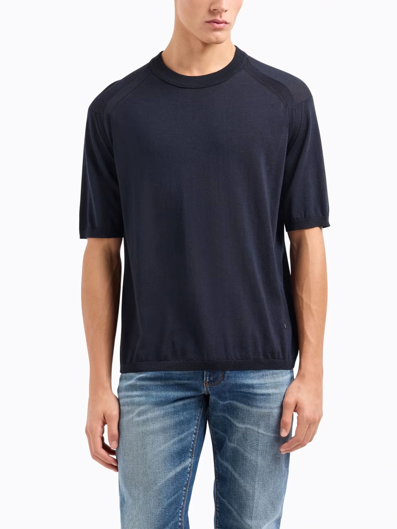 Футболки и поло Emporio Armani модель EM000672-AF13907-UB118 Футболки и поло Emporio Armani модель EM000672-AF13907-UB118 Фото