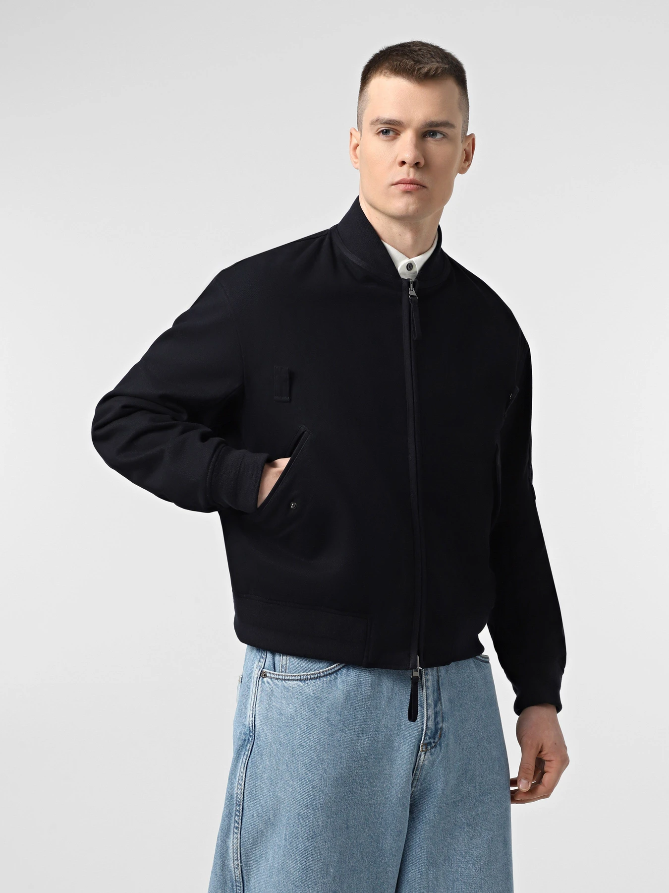 Куртки та дублянки Emporio Armani модель EM001361-AF12938-UB118 Куртки та дублянки Emporio Armani модель EM001361-AF12938-UB118 Фото