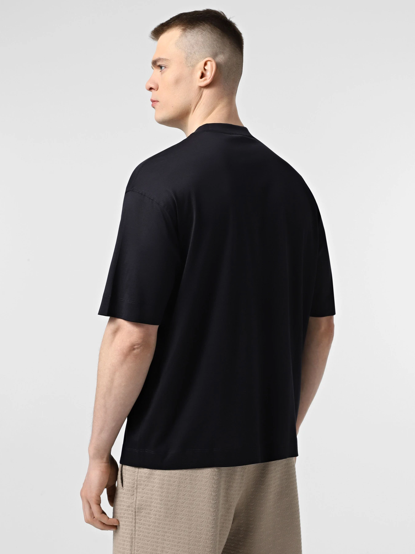 Футболки и поло Emporio Armani модель EM001460-AF10017-UB118 Футболки и поло Emporio Armani модель EM001460-AF10017-UB118 Фото