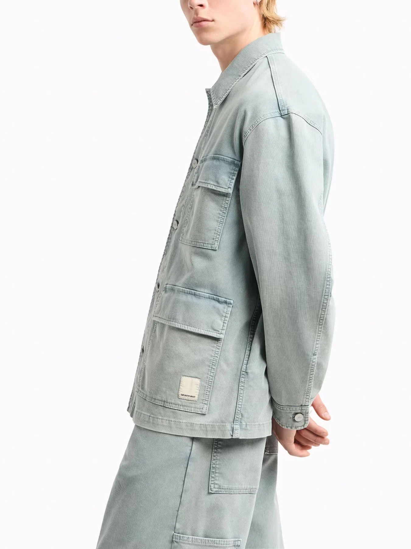 Куртки та дублянки Emporio Armani модель EM001708-AF13908-U9170 Куртки та дублянки Emporio Armani модель EM001708-AF13908-U9170 Фото