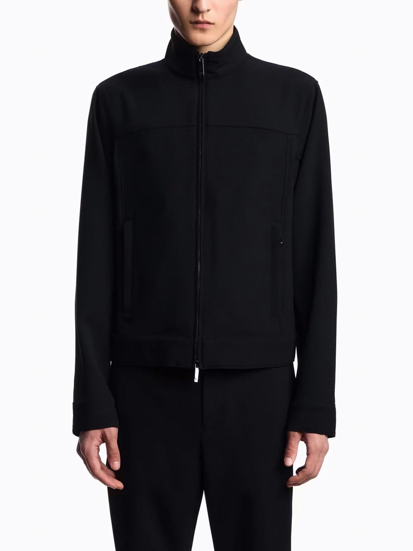 Куртки и дубленки Emporio Armani модель EM001952-TE14101-UC001 Фото