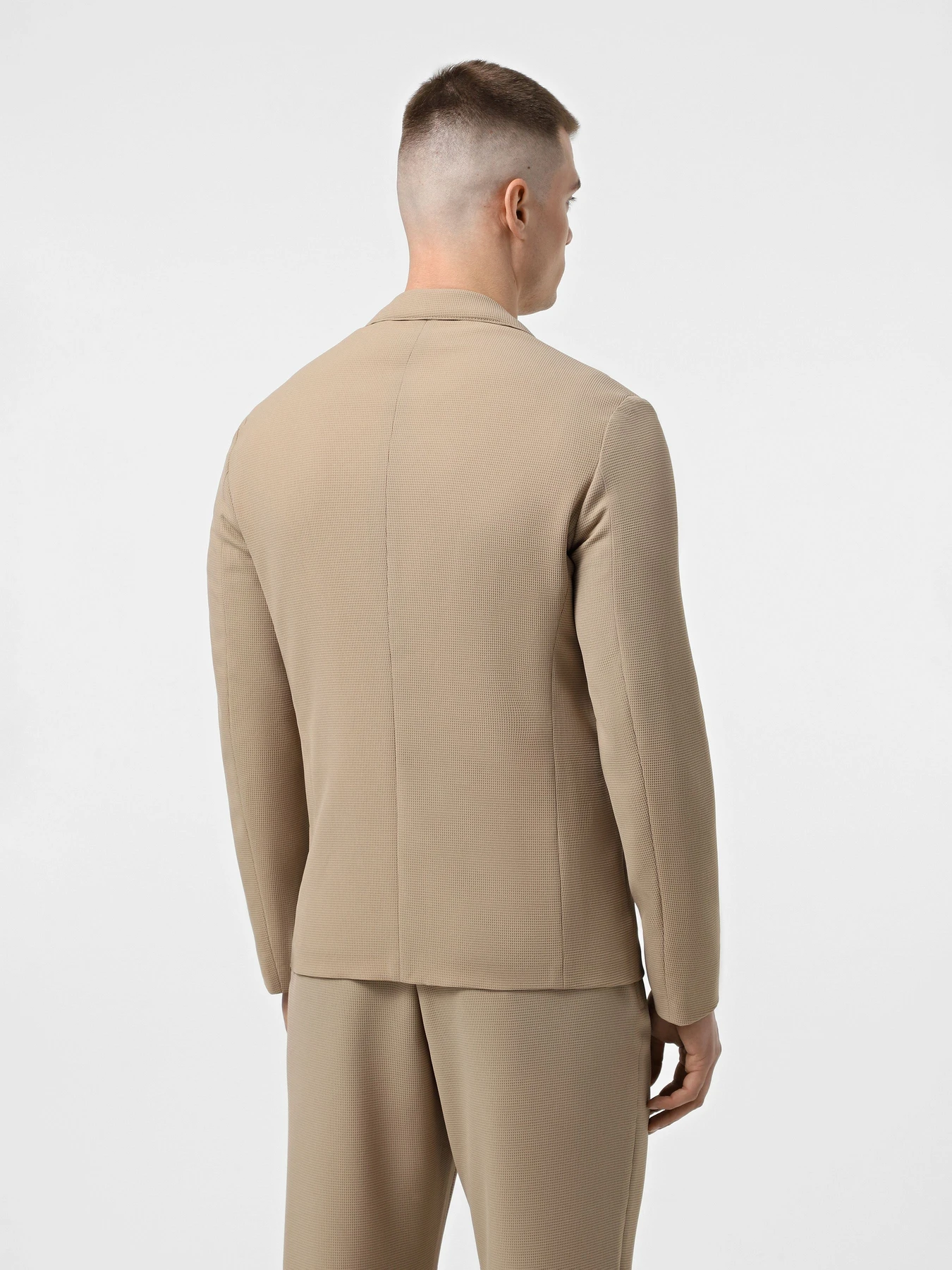 Пиджаки Emporio Armani модель EM000069-TE14101-U1159 Фото