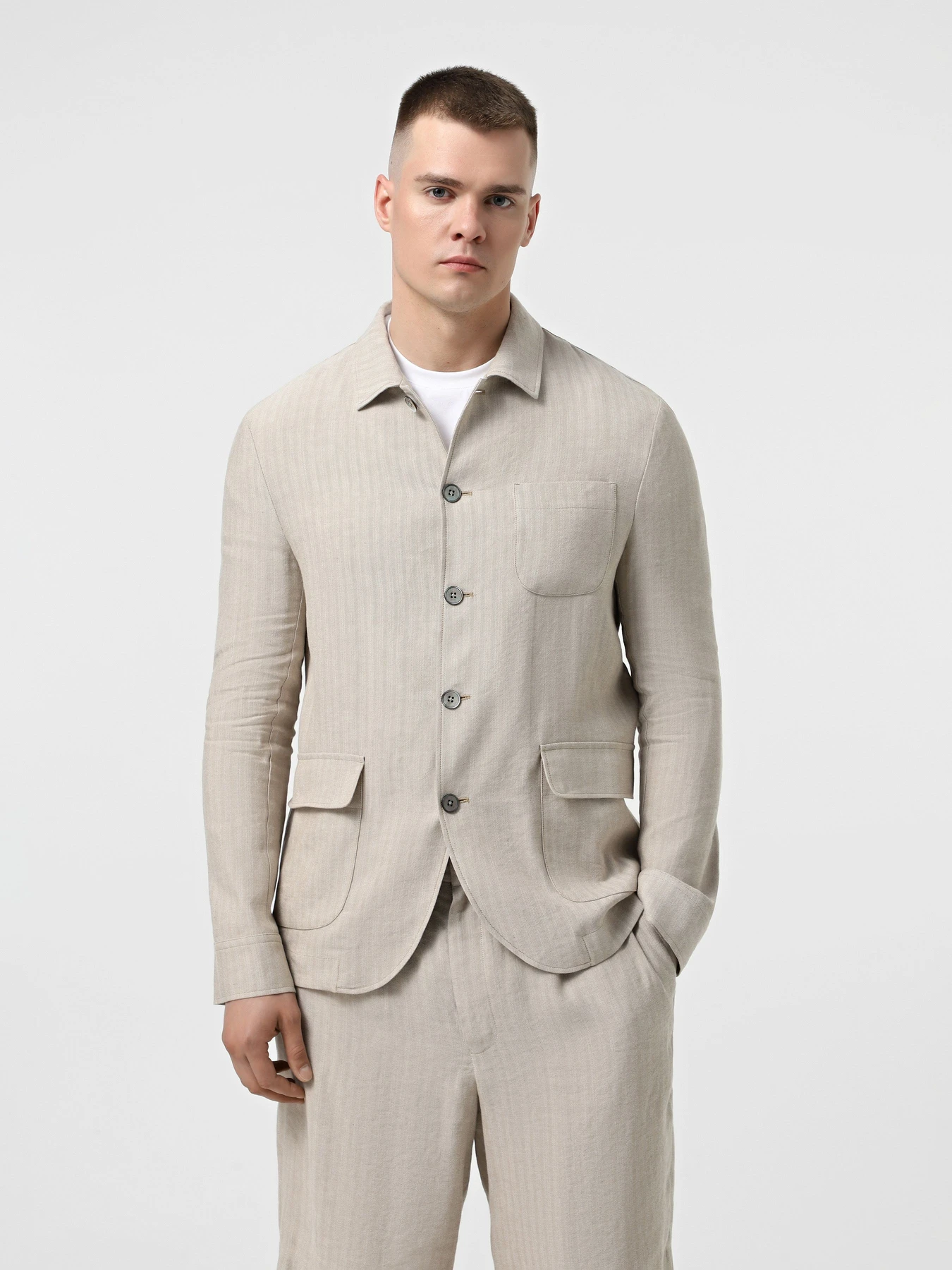 Пиджаки Emporio Armani модель EM000183-TE13138-F1003 Пиджаки Emporio Armani модель EM000183-TE13138-F1003 Фото