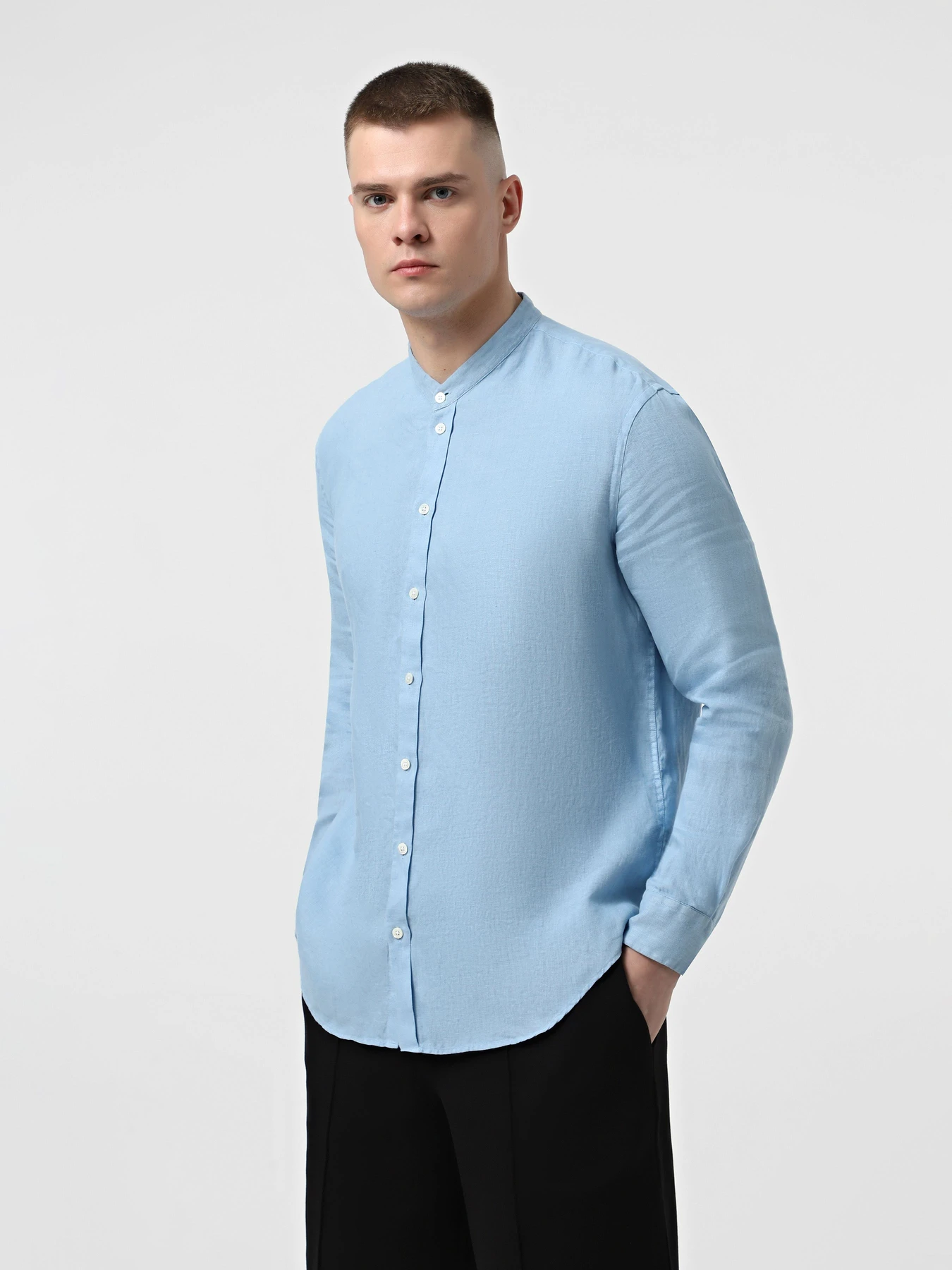 Сорочки Emporio Armani модель EM000204-AF15799-U9345 Сорочки Emporio Armani модель EM000204-AF15799-U9345 Фото