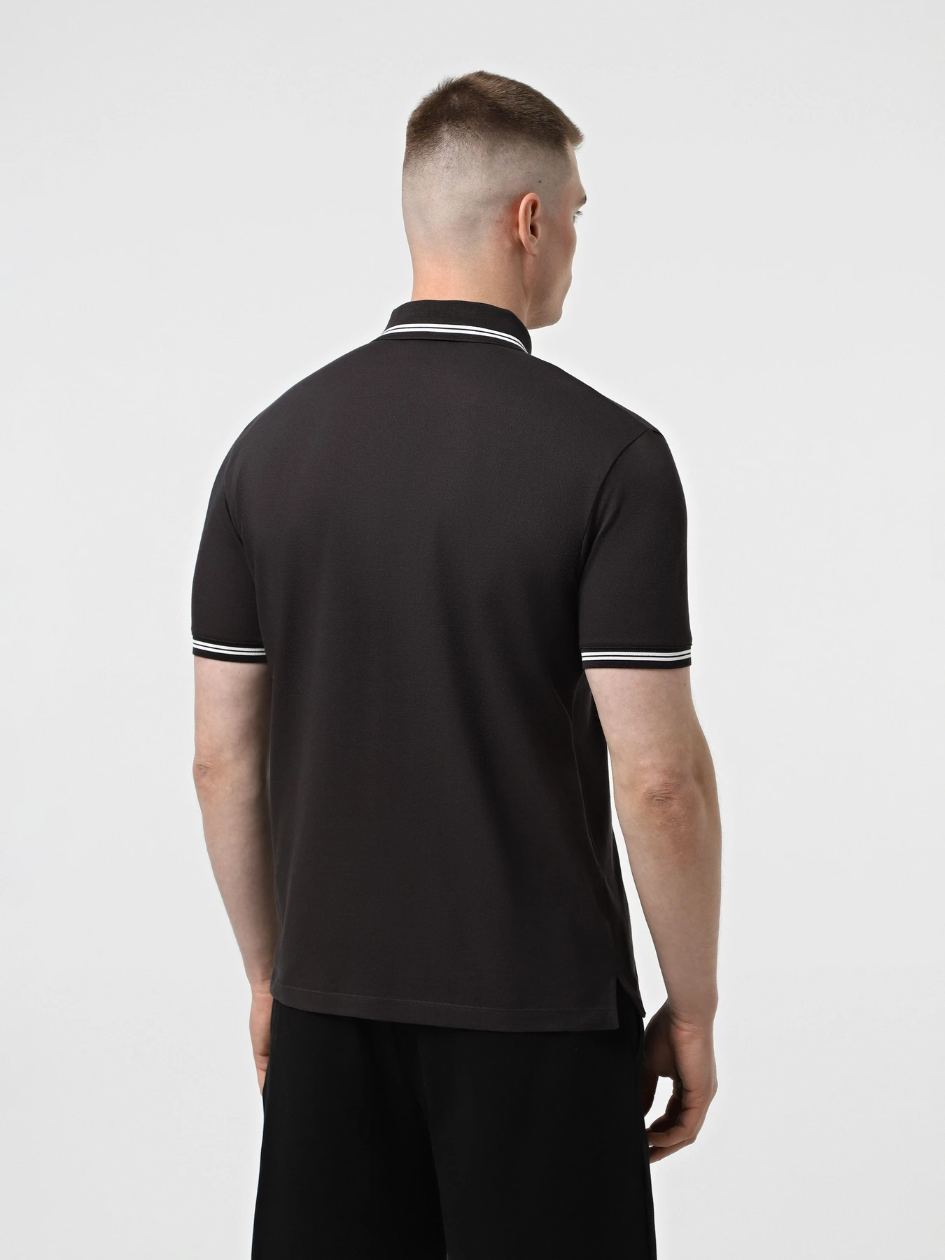 Футболки и поло Emporio Armani модель EM000852-AF12955-F8081 Футболки и поло Emporio Armani модель EM000852-AF12955-F8081 Фото
