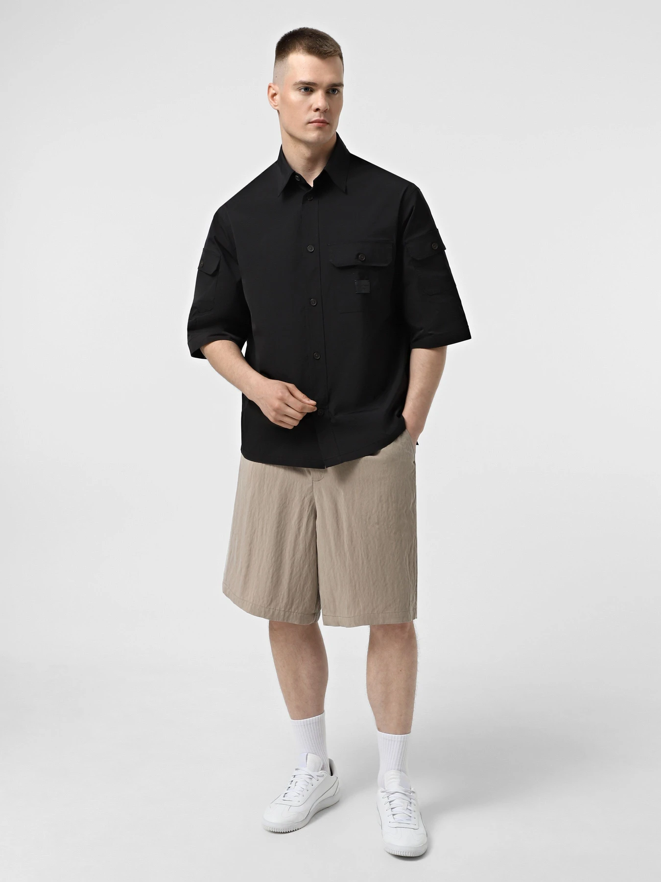 Шорты Emporio Armani модель EM001987-TE14503-U6183 Шорты Emporio Armani модель EM001987-TE14503-U6183 Фото
