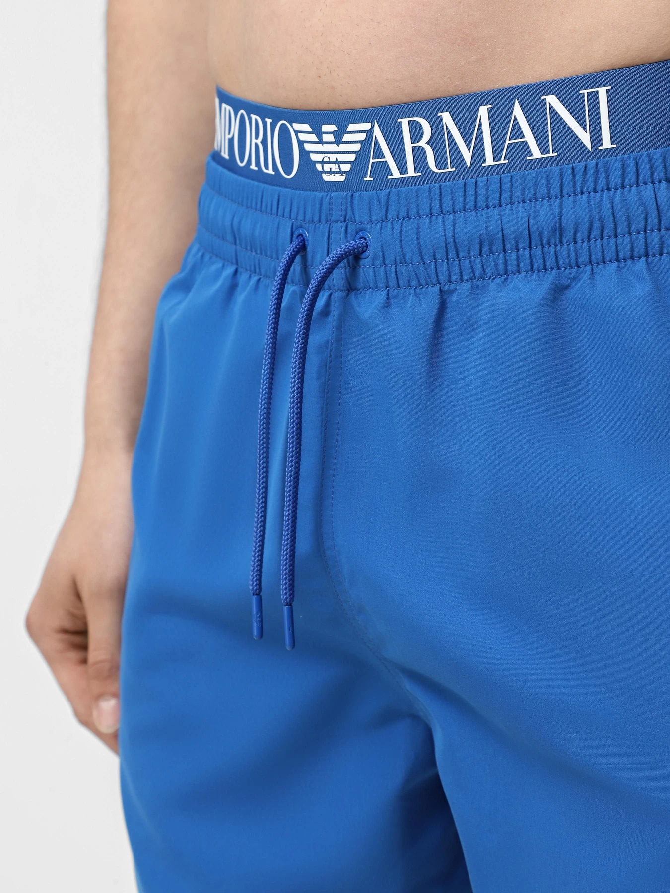Одежда для пляжа Emporio Armani модель EM000686-AF12329-UB057 Одежда для пляжа Emporio Armani модель EM000686-AF12329-UB057 Фото