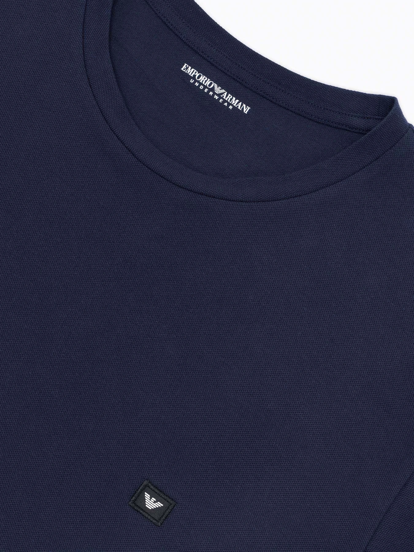Футболки и поло Emporio Armani модель EM000379-AF10785-UB102 Футболки и поло Emporio Armani модель EM000379-AF10785-UB102 Фото