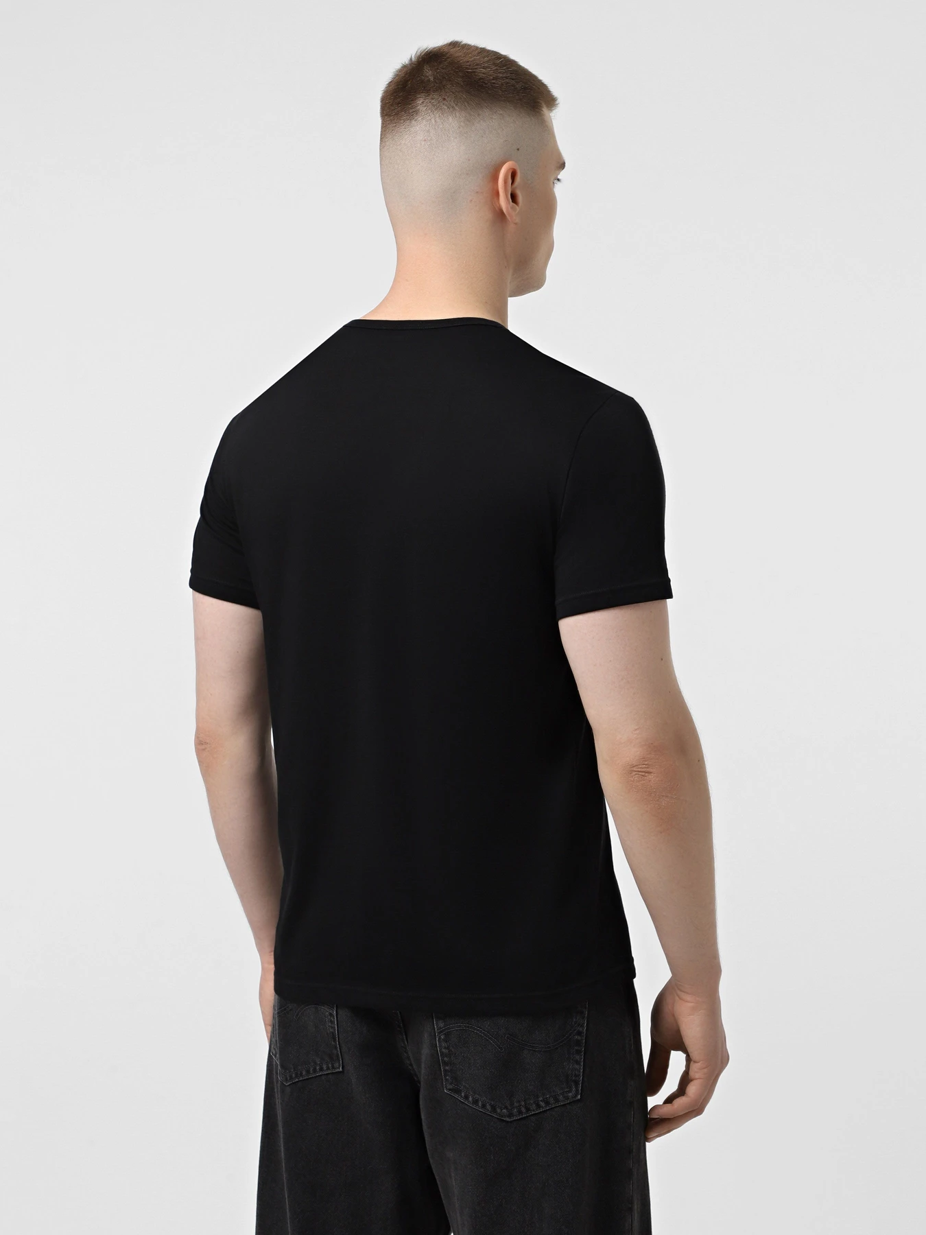 Футболки и поло Emporio Armani модель EM000391-AF10800-MC106 Футболки и поло Emporio Armani модель EM000391-AF10800-MC106 Фото