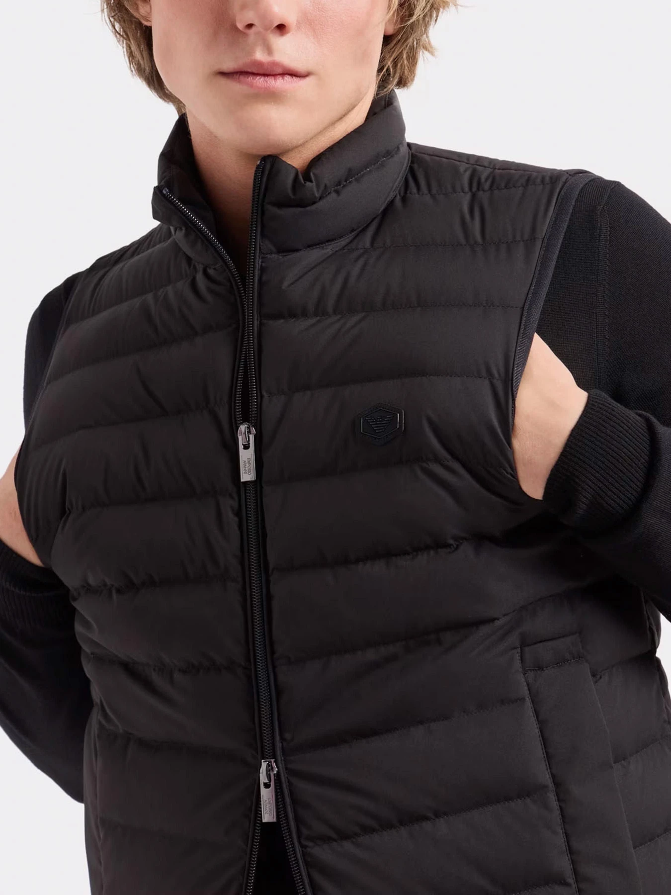 Куртки и дубленки Emporio Armani модель 8N1BQ1-1NLRZ-0999 Куртки и дубленки Emporio Armani модель 8N1BQ1-1NLRZ-0999 Фото