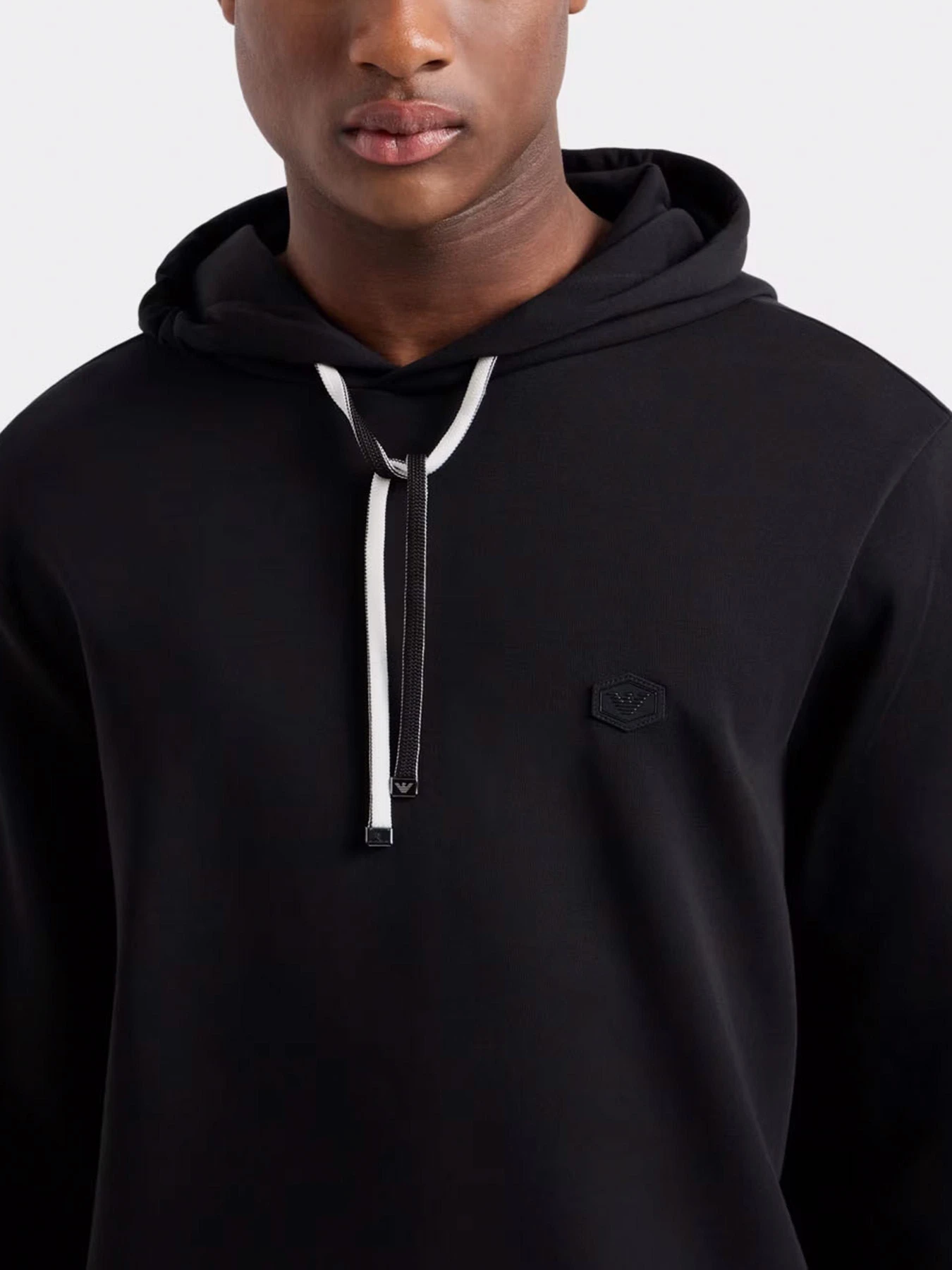 Худи и свитшоты Emporio Armani модель 8N1MD0-1JHSZ-0999 Худи и свитшоты Emporio Armani модель 8N1MD0-1JHSZ-0999 Фото