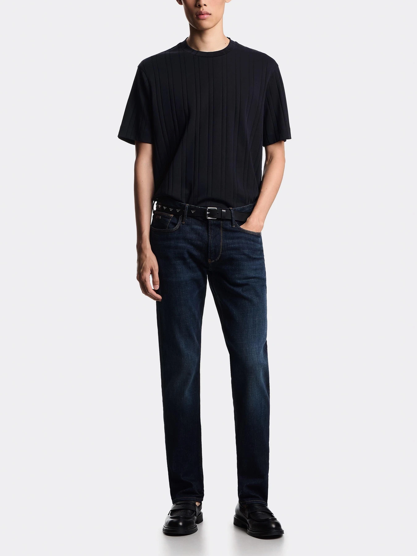 Джинсы Emporio Armani модель EM000121-AF17746-MB001 Джинсы Emporio Armani модель EM000121-AF17746-MB001 Фото