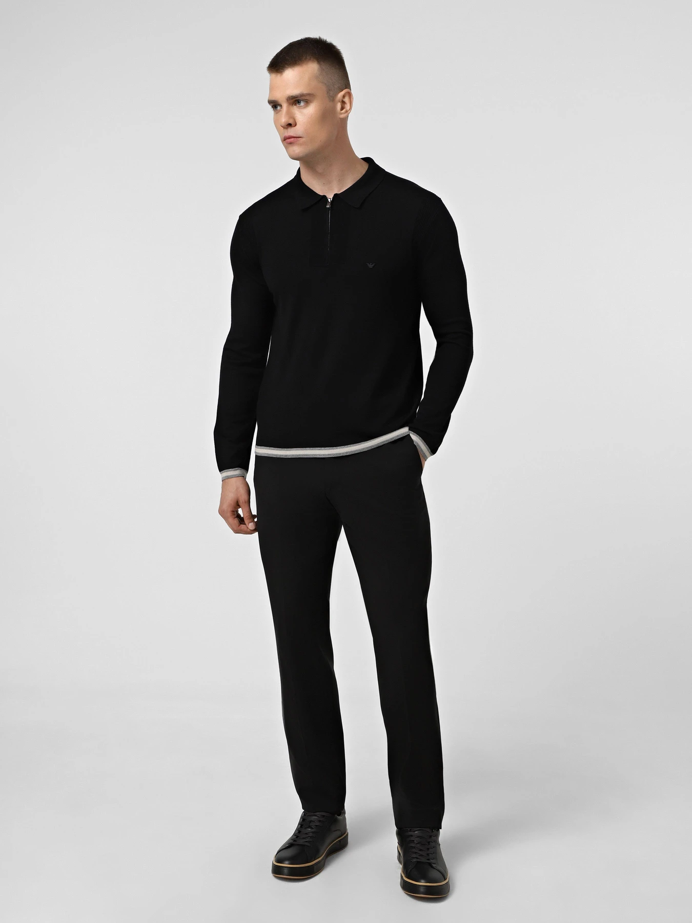 Футболки и поло Emporio Armani модель EM001512-AF14158-UC001 Футболки и поло Emporio Armani модель EM001512-AF14158-UC001 Фото