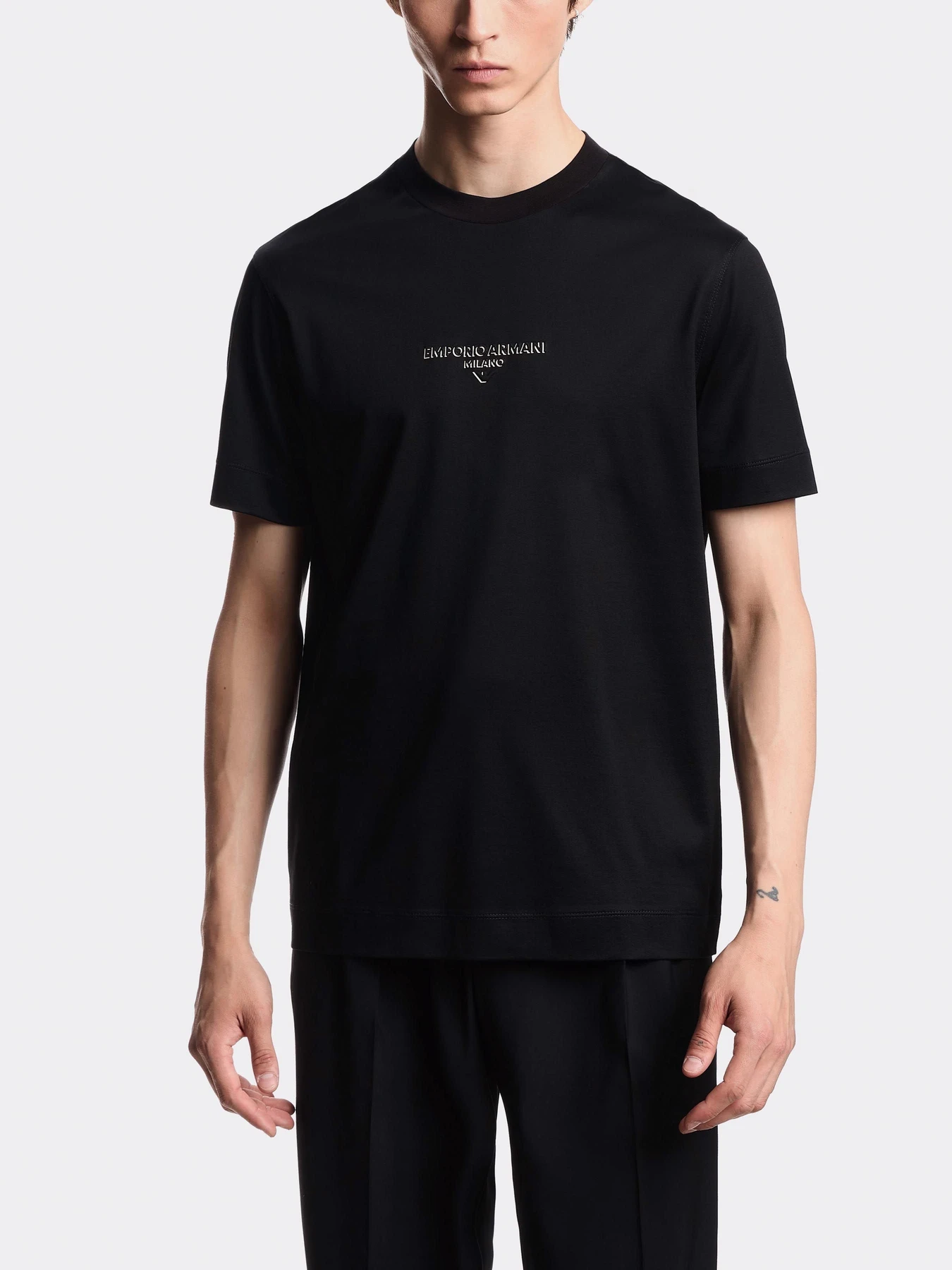 Футболки и поло Emporio Armani модель EM002838-AF10761-UC001 Футболки и поло Emporio Armani модель EM002838-AF10761-UC001 Фото