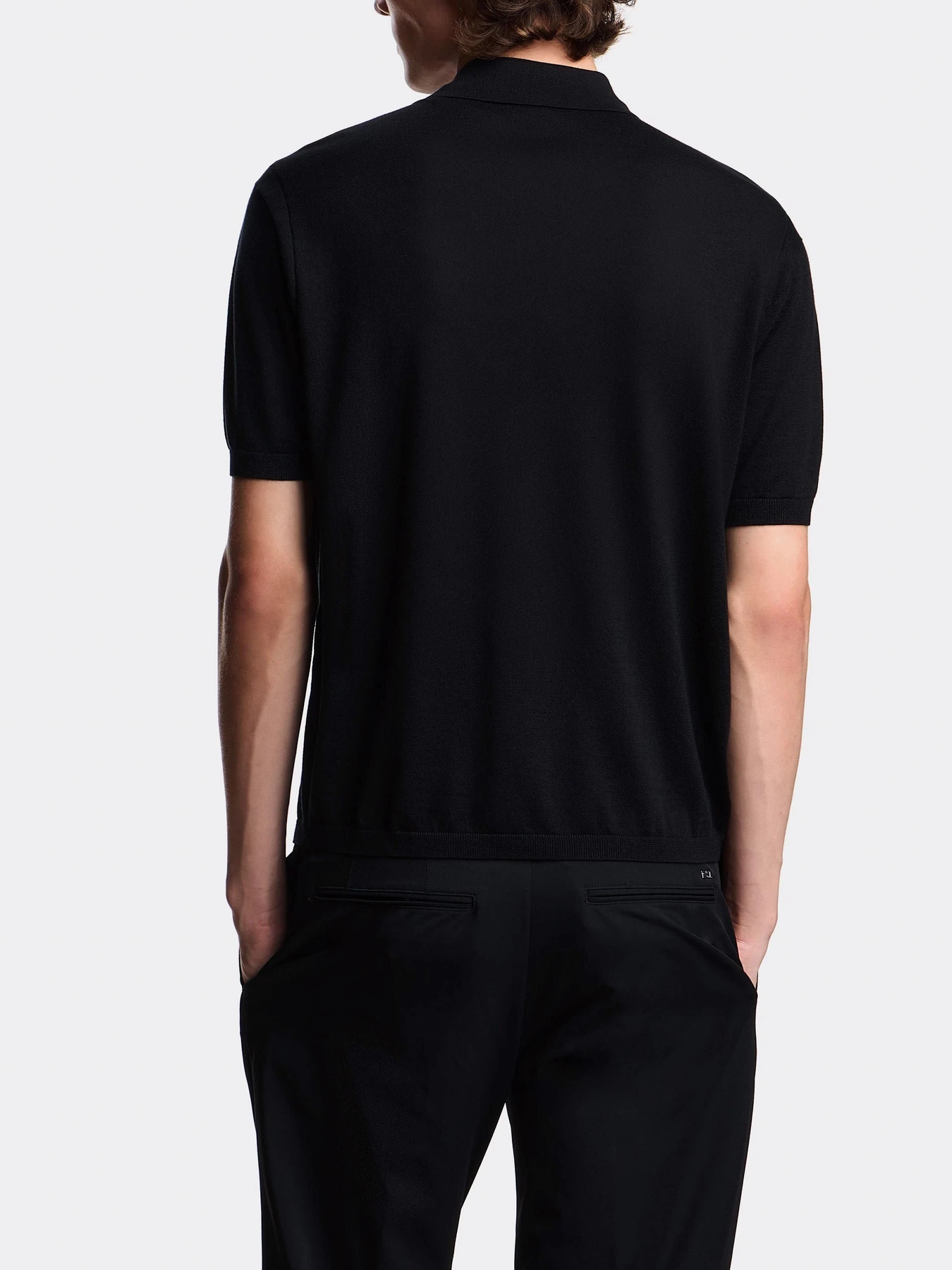 Футболки и поло Emporio Armani модель EM003383-AF18995-UC001 Футболки и поло Emporio Armani модель EM003383-AF18995-UC001 Фото