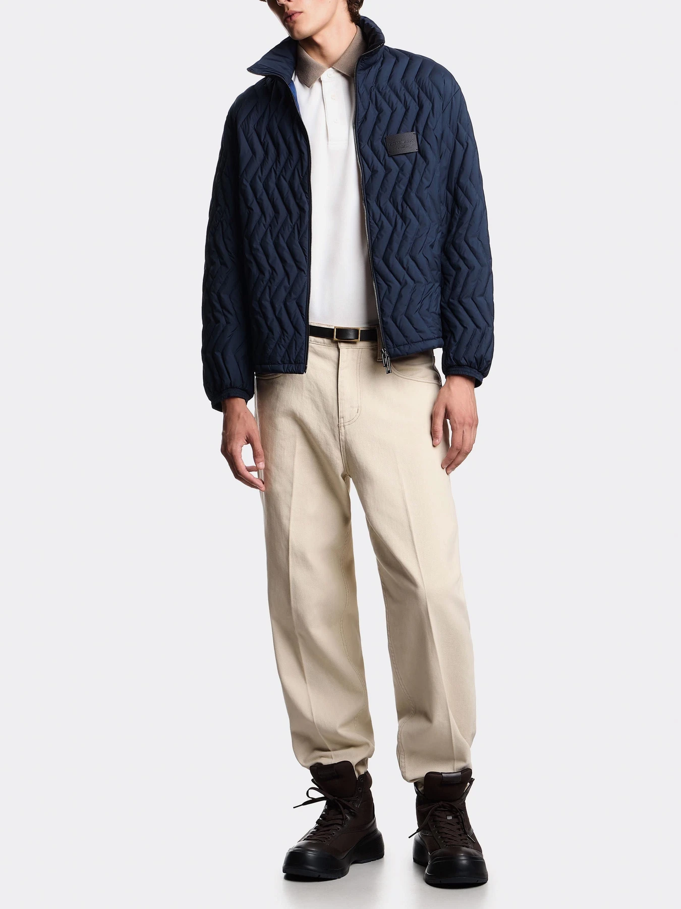 Куртки и дубленки Emporio Armani модель EM003415-AF18231-UB118 Куртки и дубленки Emporio Armani модель EM003415-AF18231-UB118 Фото