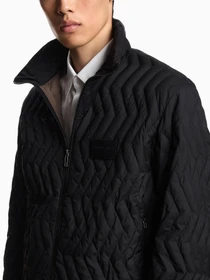 Куртки и дубленки Emporio Armani модель EM003415-AF18231-UC001 Фото