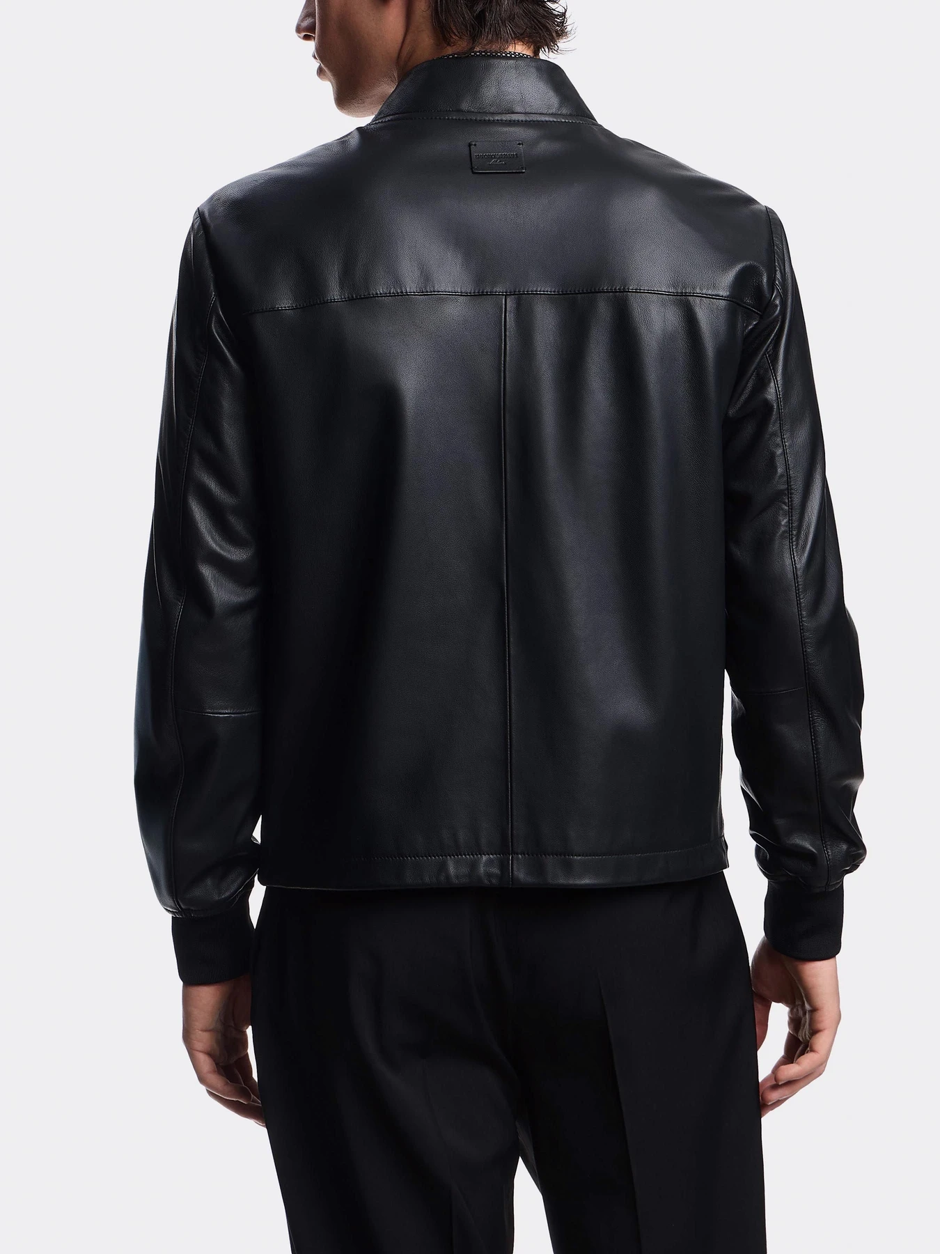Куртки и дубленки Emporio Armani модель EM003536-AF19275-UC001 Куртки и дубленки Emporio Armani модель EM003536-AF19275-UC001 Фото