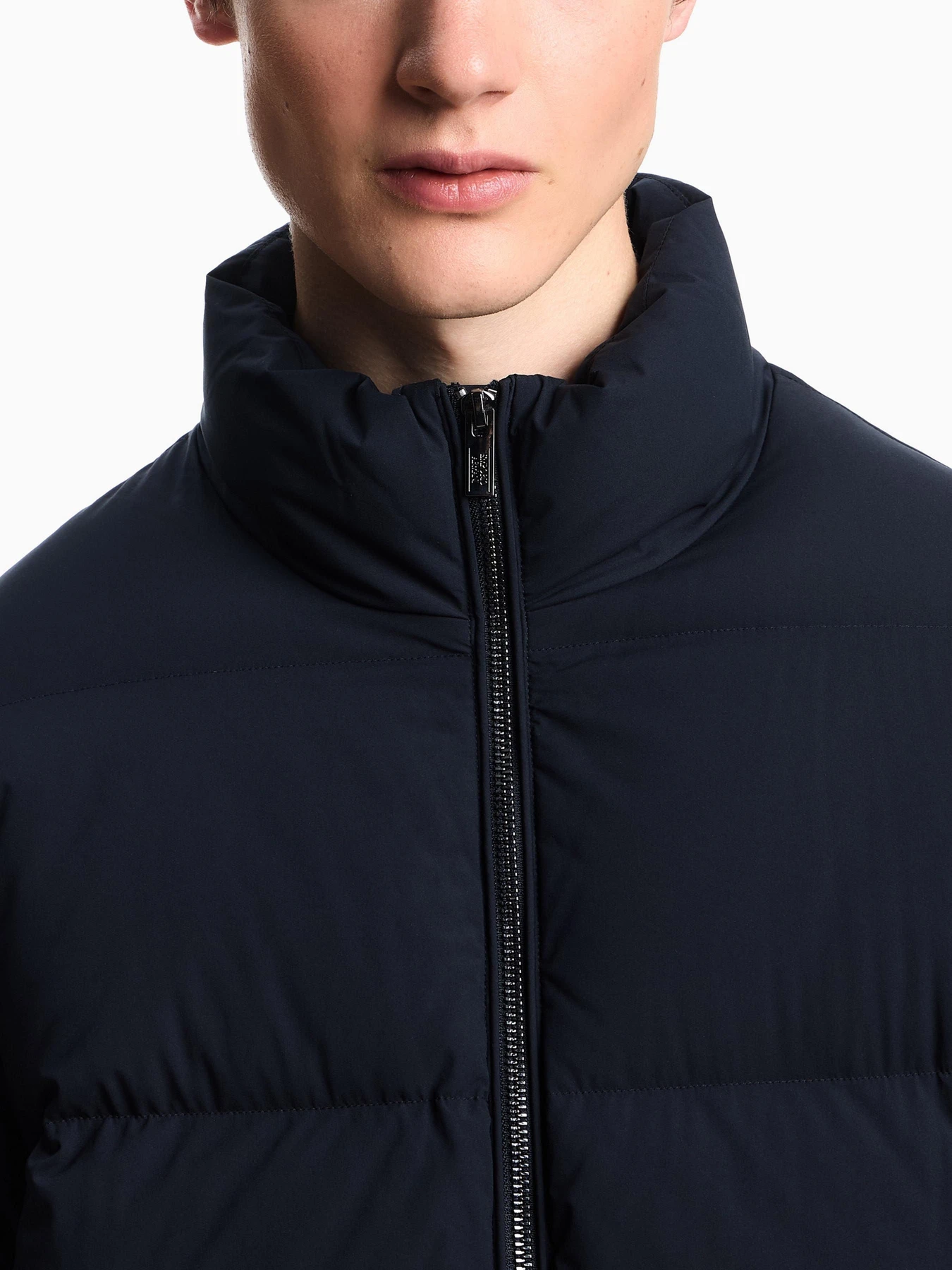Куртки и дубленки Emporio Armani модель 8N1BQ3-1NLRZ-0920 Куртки и дубленки Emporio Armani модель 8N1BQ3-1NLRZ-0920 Фото