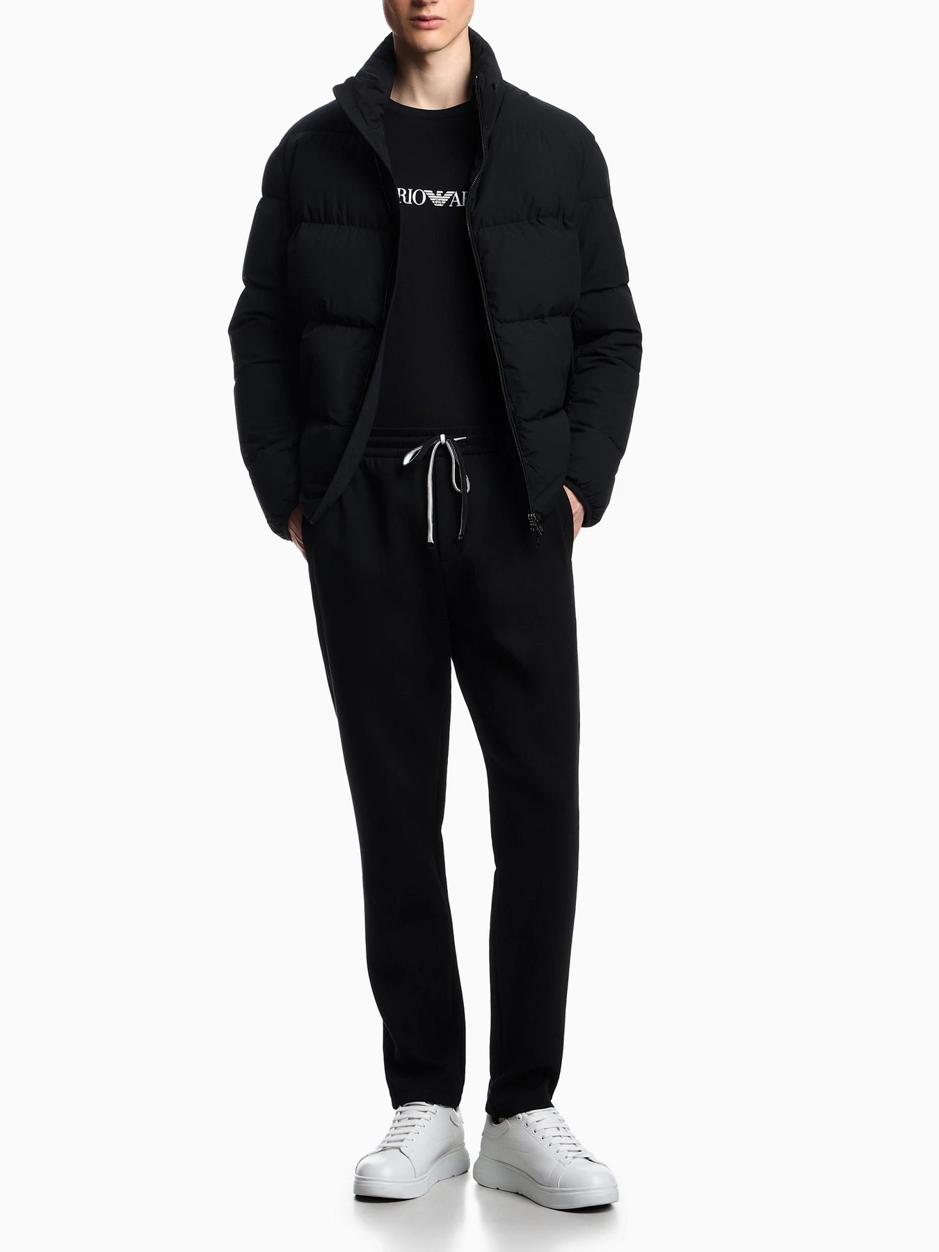 Куртки та дублянки Emporio Armani модель 8N1BQ3-1NLRZ-0999 Куртки та дублянки Emporio Armani модель 8N1BQ3-1NLRZ-0999 Фото