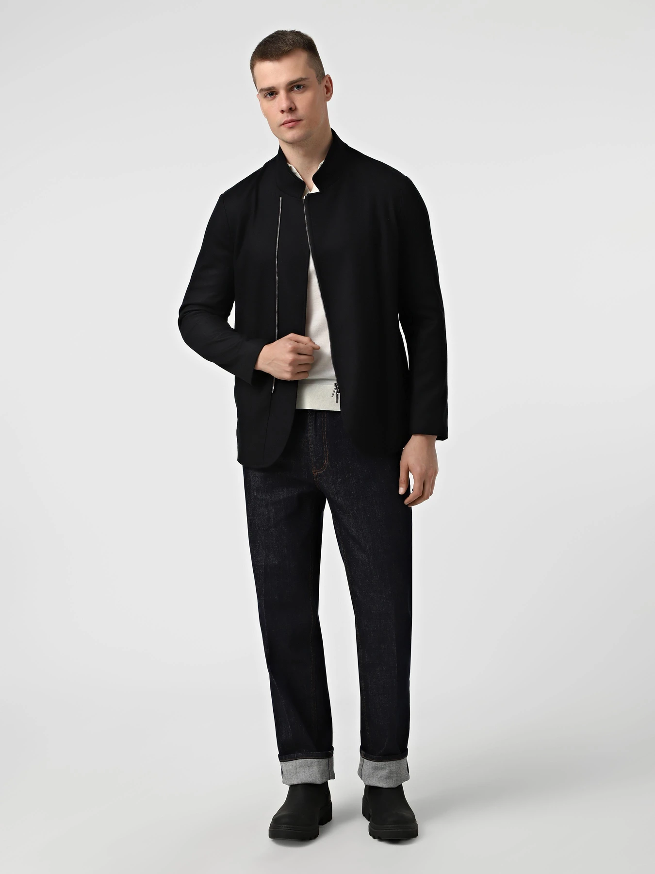 Пиджаки Emporio Armani модель EM001953-TE11131-UC001 Фото
