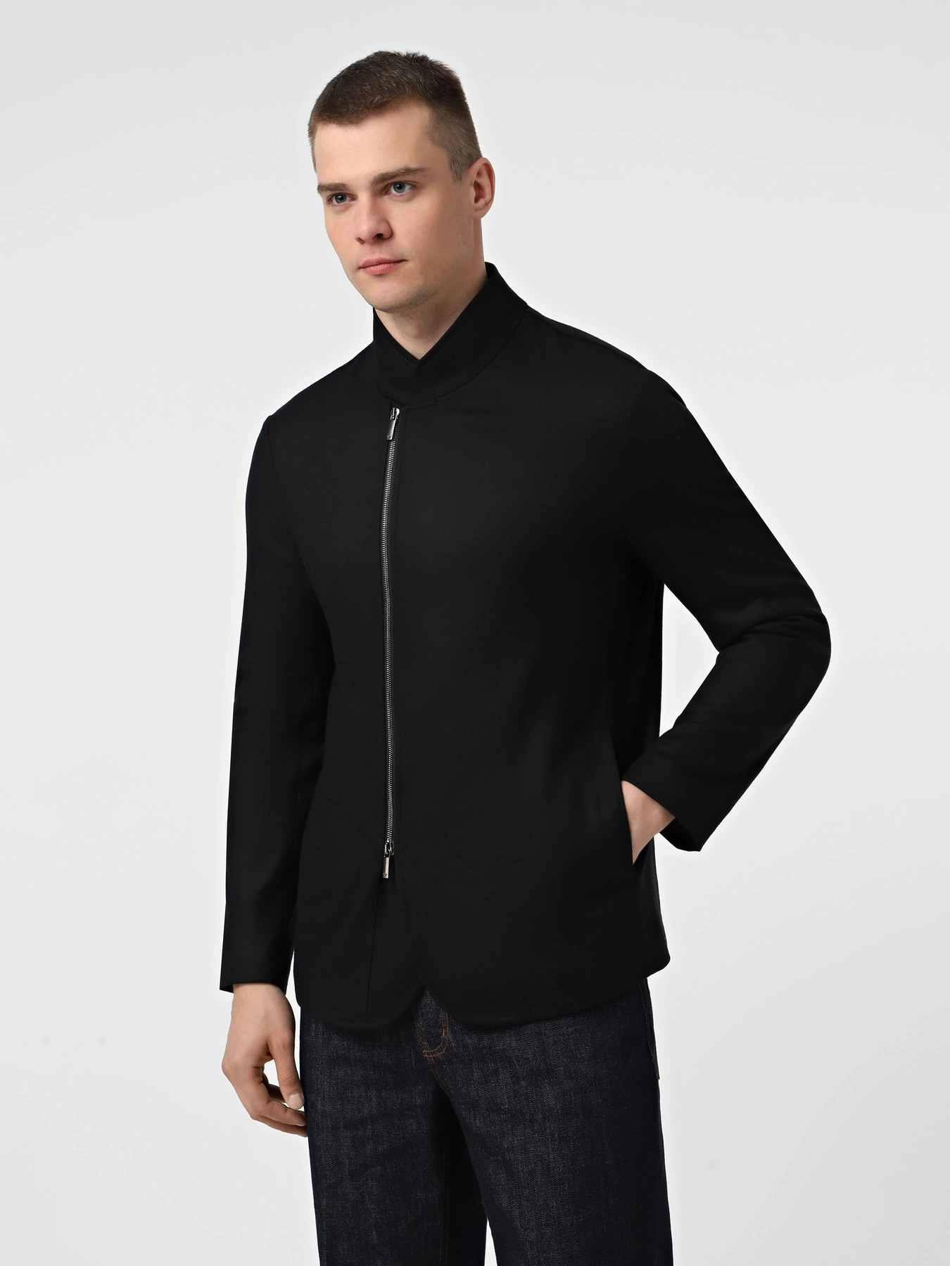 Пиджаки Emporio Armani модель EM001953-TE11131-UC001 Фото