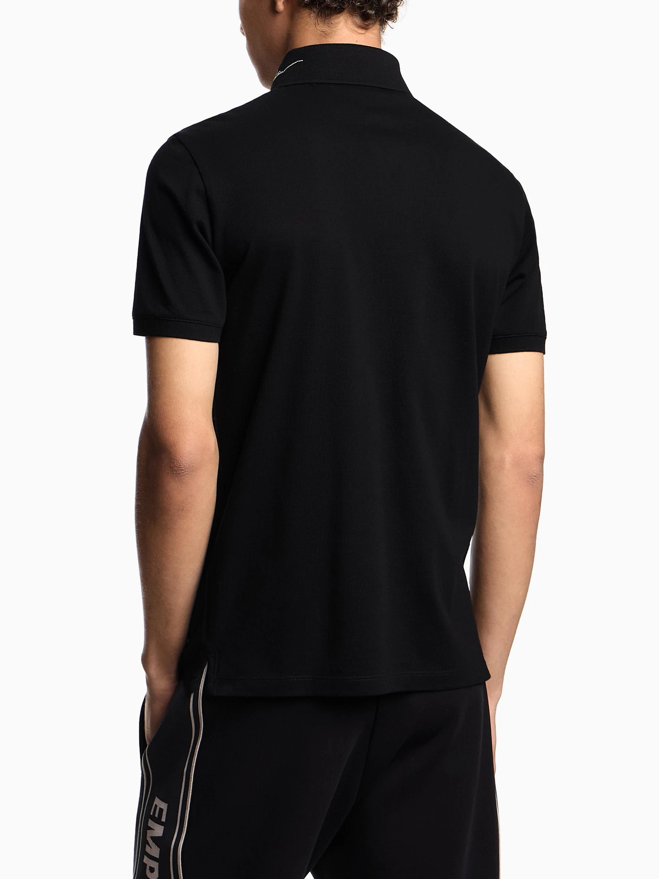 Футболки и поло Emporio Armani модель EM002999-AF12955-UC001 Футболки и поло Emporio Armani модель EM002999-AF12955-UC001 Фото