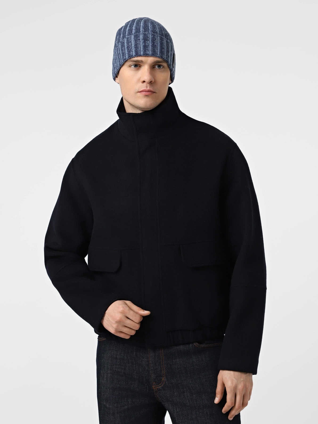 Куртки и дубленки Emporio Armani модель EM003487-AF19248-UB109 Куртки и дубленки Emporio Armani модель EM003487-AF19248-UB109 Фото