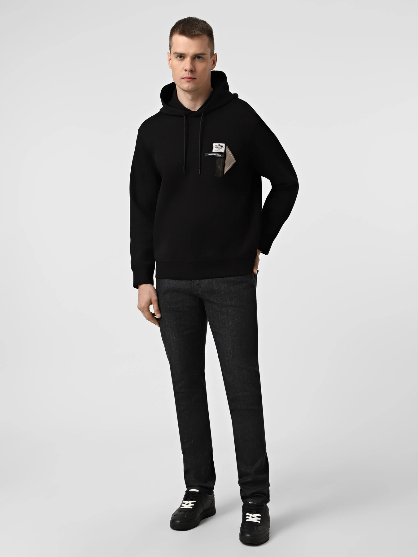Худи и свитшоты Emporio Armani модель EM003587-AF10013-UC001 Худи и свитшоты Emporio Armani модель EM003587-AF10013-UC001 Фото
