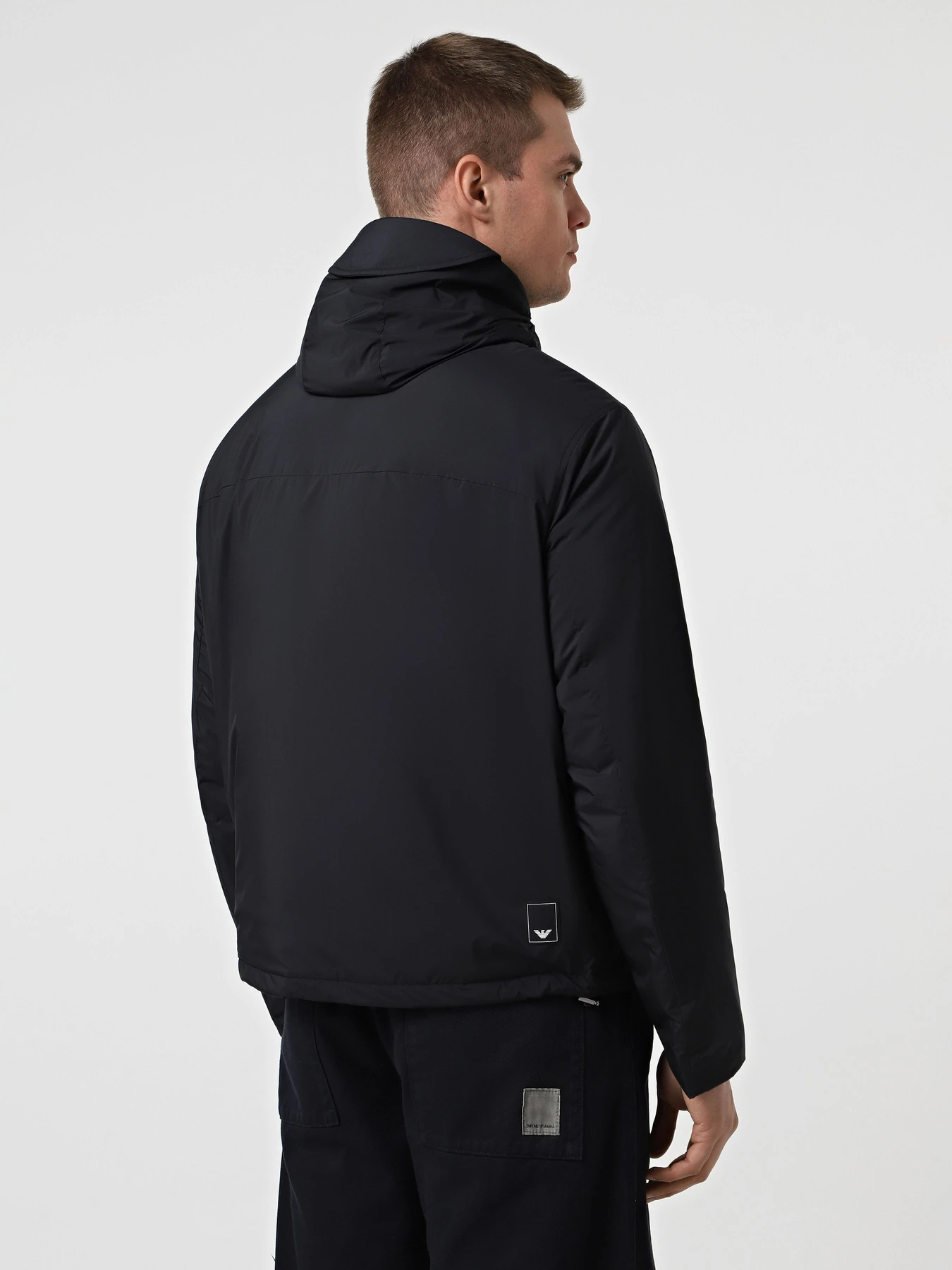 Куртки и дубленки Emporio Armani модель EM003042-AF18503-UB118 Куртки и дубленки Emporio Armani модель EM003042-AF18503-UB118 Фото