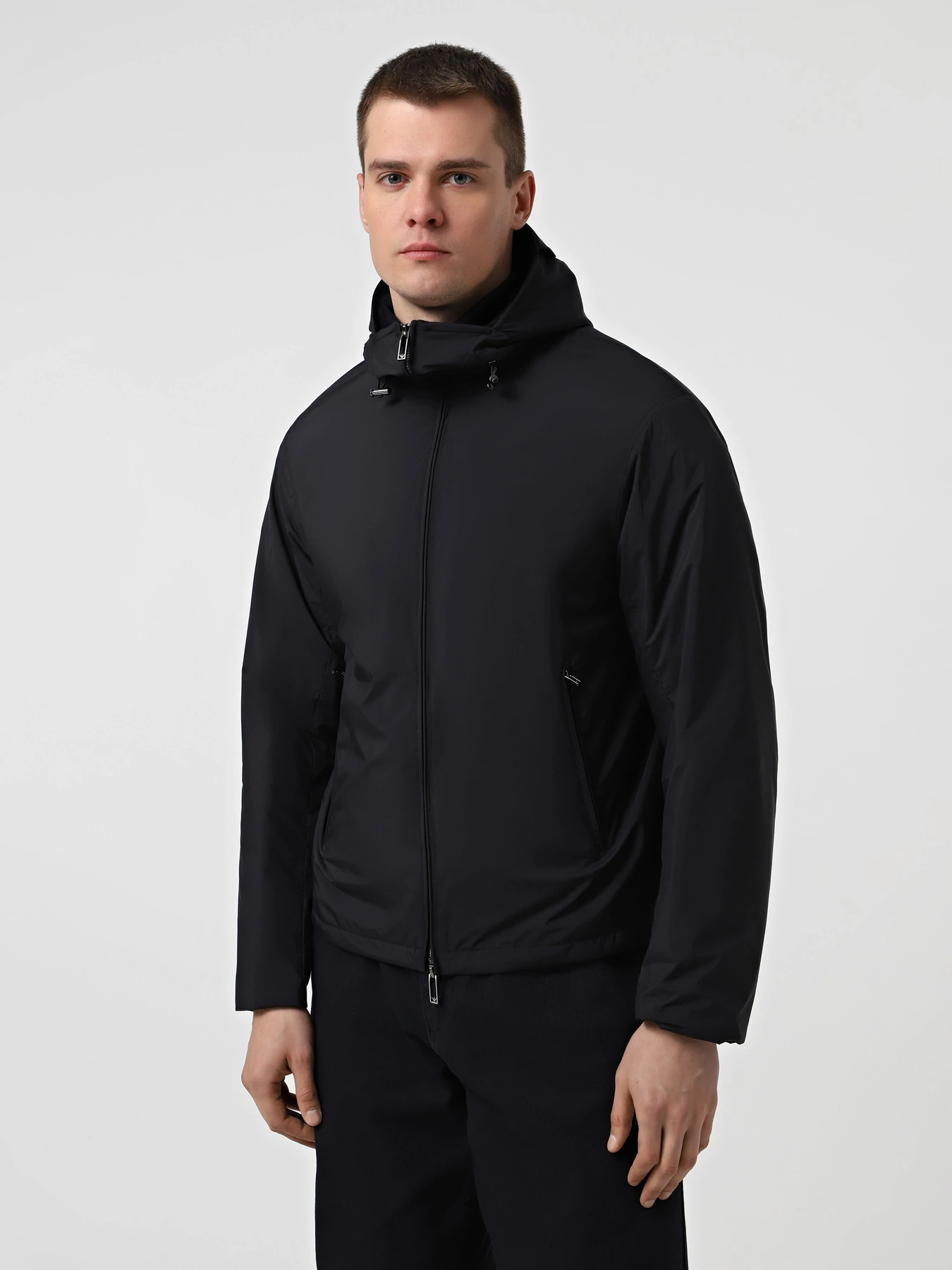 Куртки и дубленки Emporio Armani модель EM003042-AF18503-UB118 Куртки и дубленки Emporio Armani модель EM003042-AF18503-UB118 Фото