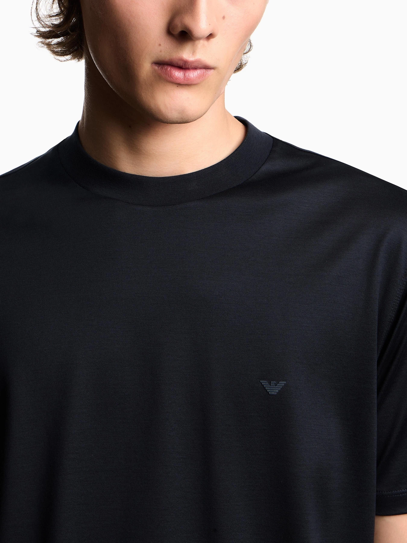 Футболки и поло Emporio Armani модель EM003137-AF10761-UB118 Футболки и поло Emporio Armani модель EM003137-AF10761-UB118 Фото