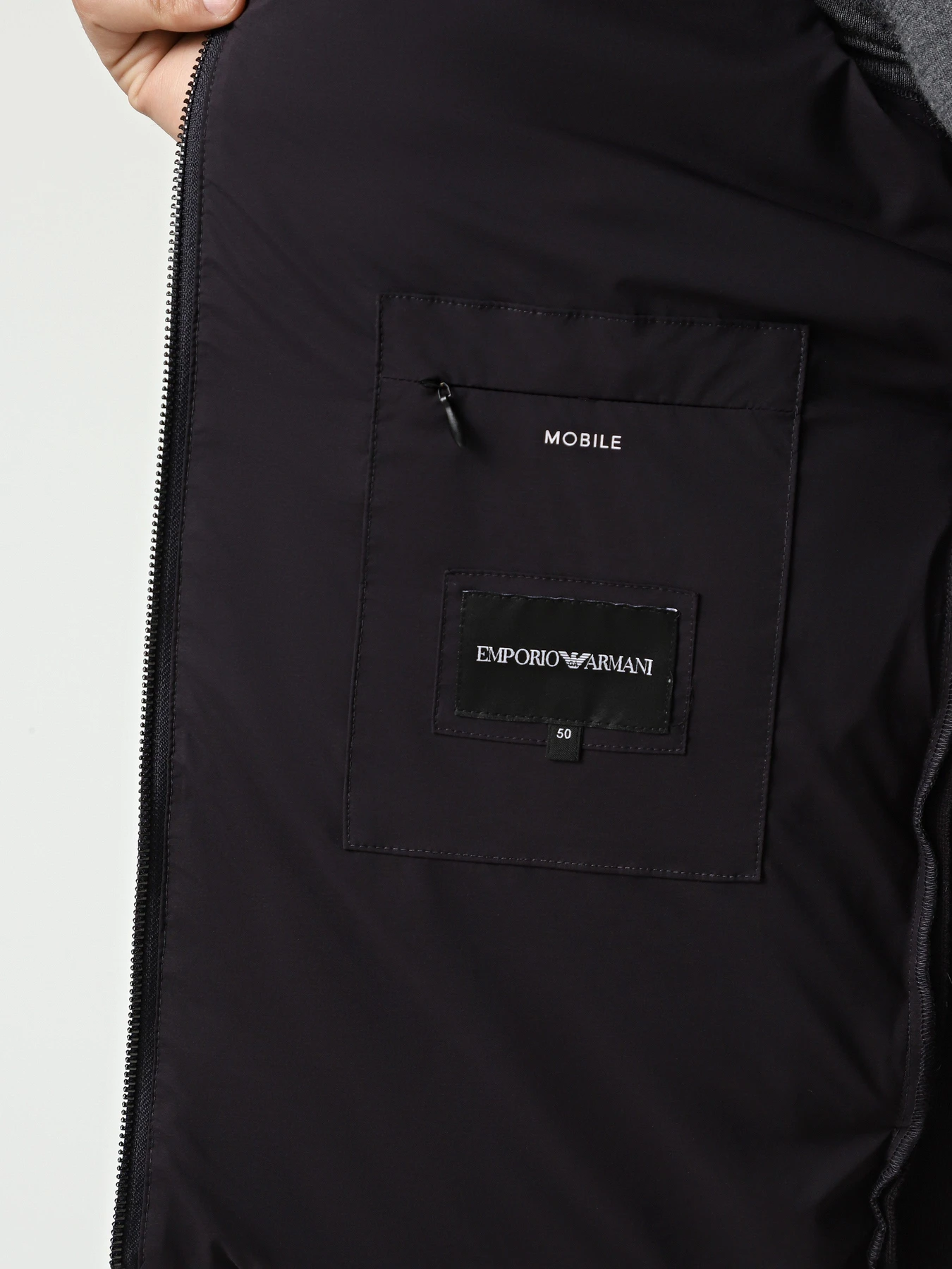 Куртки и дубленки Emporio Armani модель EM003426-AF17823-UB118 Куртки и дубленки Emporio Armani модель EM003426-AF17823-UB118 Фото