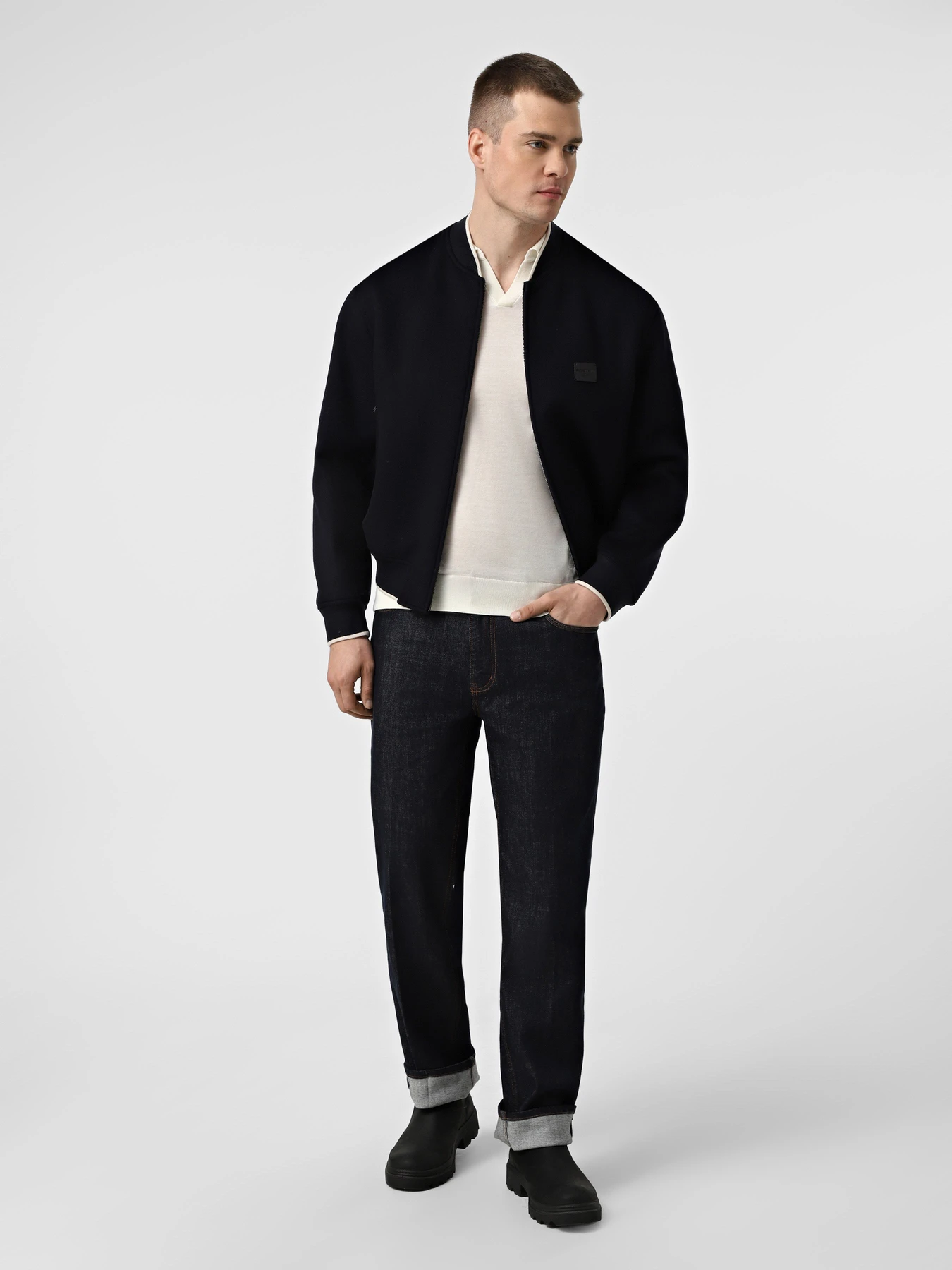 Свитры и кардиганы Emporio Armani модель EM002479-AF19543-U1060 Свитры и кардиганы Emporio Armani модель EM002479-AF19543-U1060 Фото
