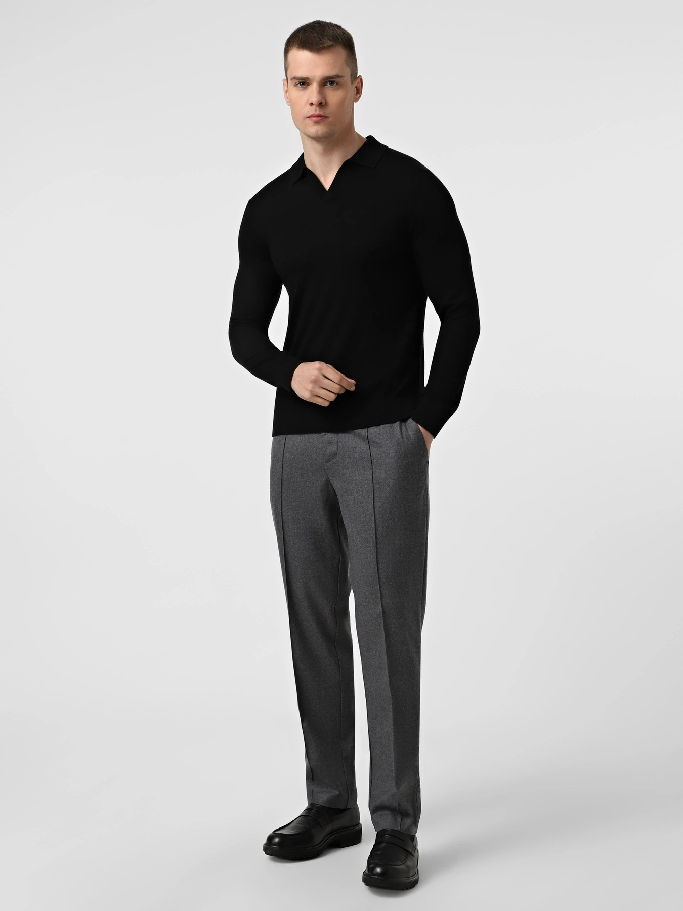 Свитры и кардиганы Emporio Armani модель EM002479-AF19543-UC001 Свитры и кардиганы Emporio Armani модель EM002479-AF19543-UC001 Фото