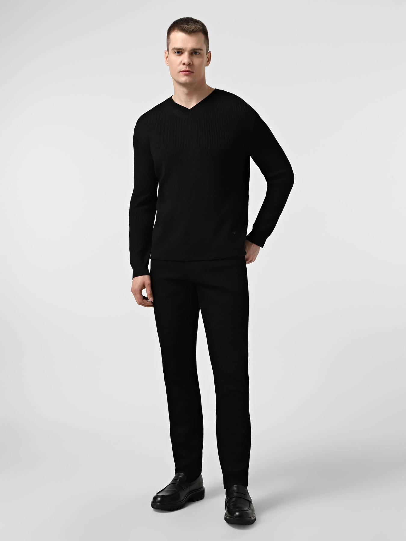 Свитры и кардиганы Emporio Armani модель EM002072-AF18108-UC001 Свитры и кардиганы Emporio Armani модель EM002072-AF18108-UC001 Фото