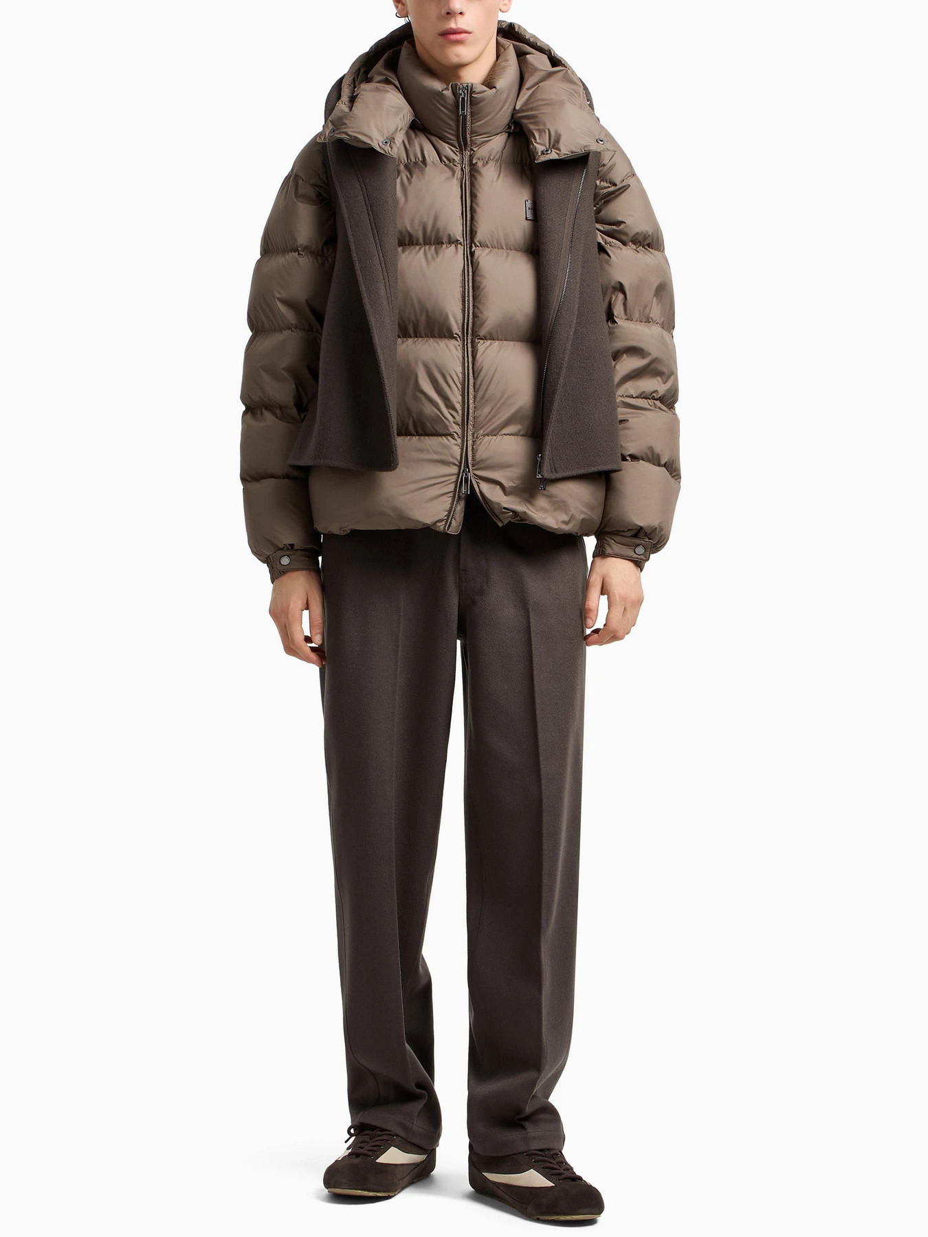 Куртки и дубленки Emporio Armani модель EM003050-AF18231-U6189 Куртки и дубленки Emporio Armani модель EM003050-AF18231-U6189 Фото