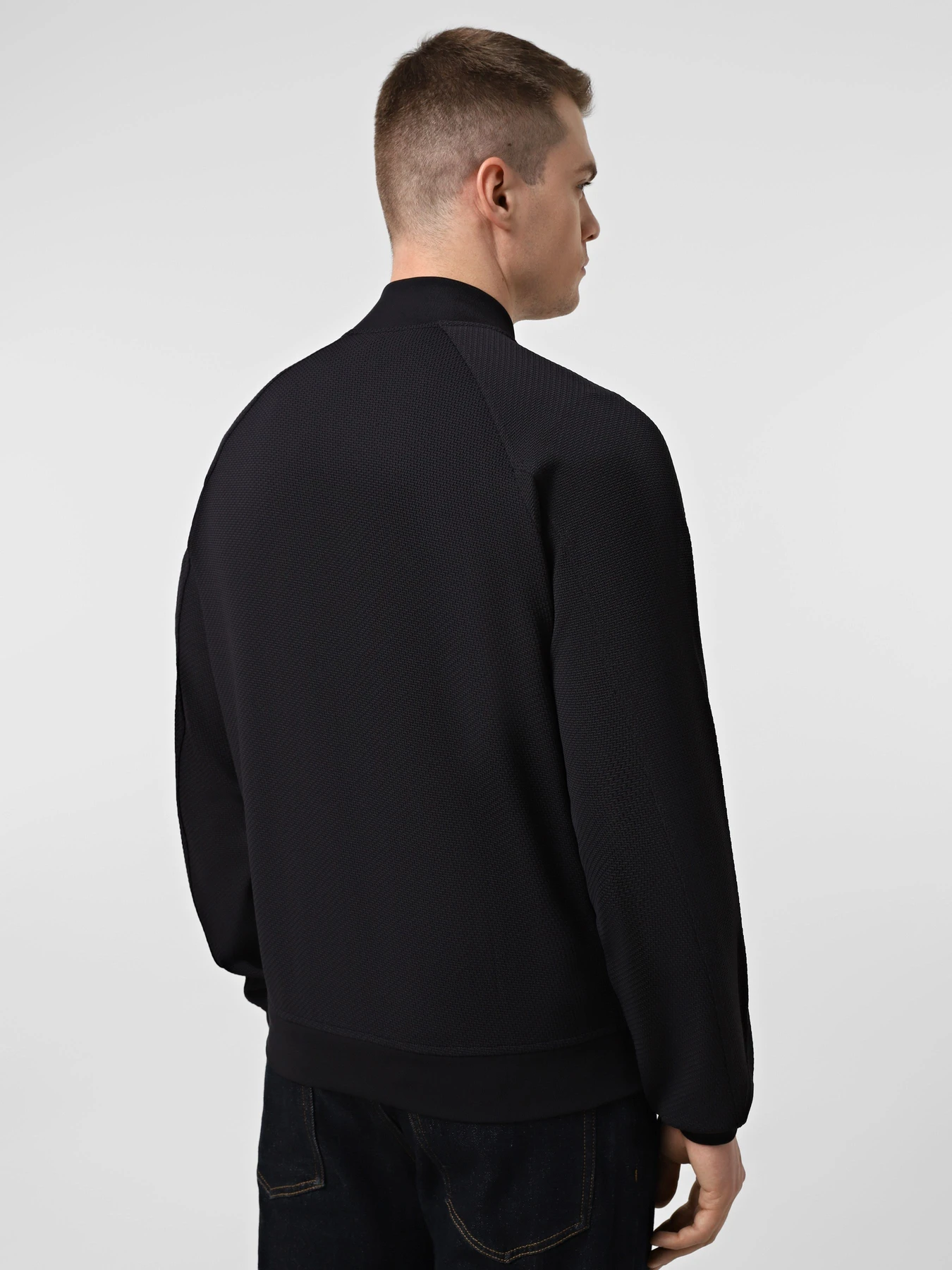 Куртки и дубленки Emporio Armani модель EM003606-AF19322-UB091 Куртки и дубленки Emporio Armani модель EM003606-AF19322-UB091 Фото