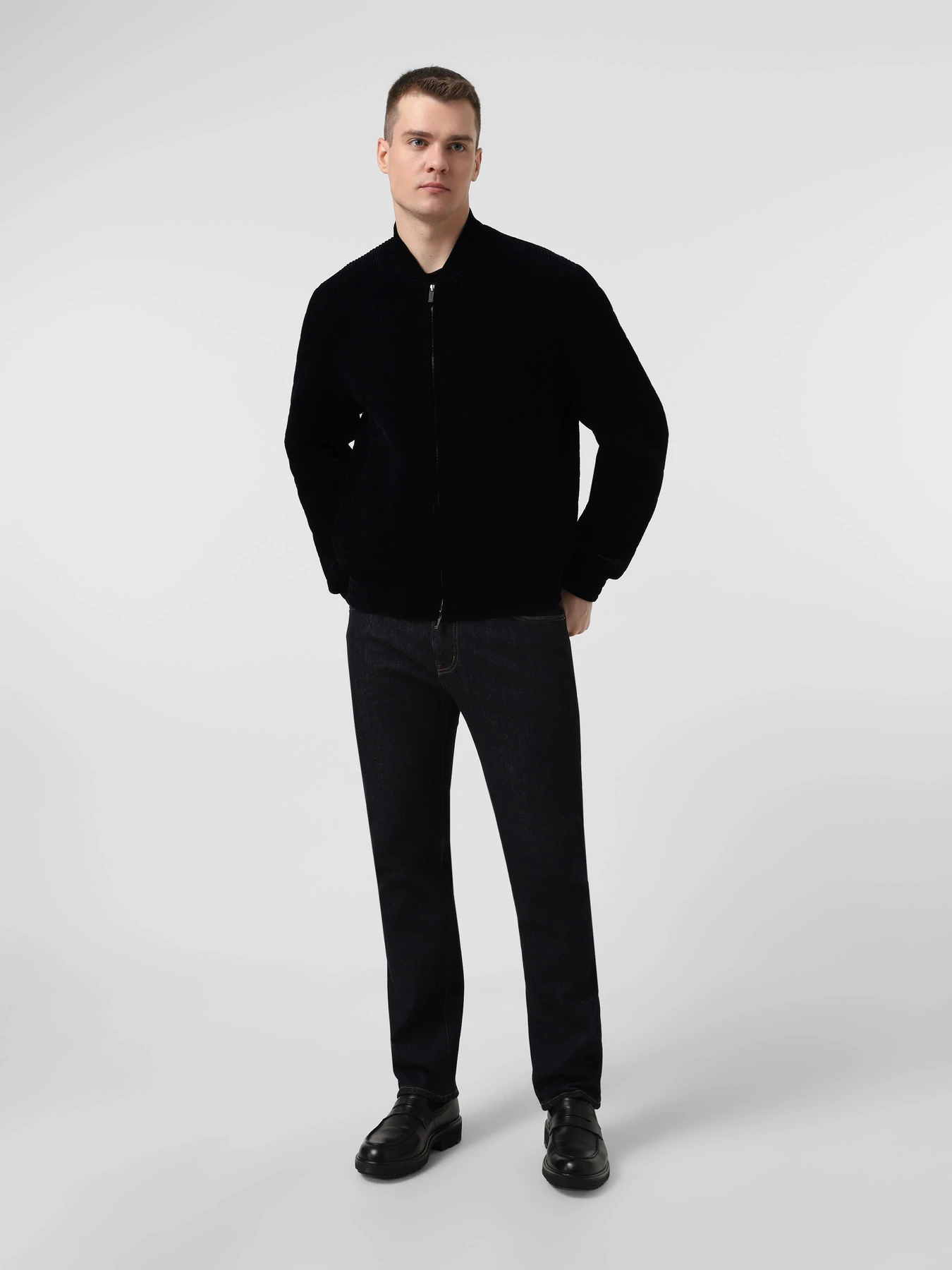 Куртки та дублянки Emporio Armani модель EM000358-TE17074-UB109 Куртки та дублянки Emporio Armani модель EM000358-TE17074-UB109 Фото
