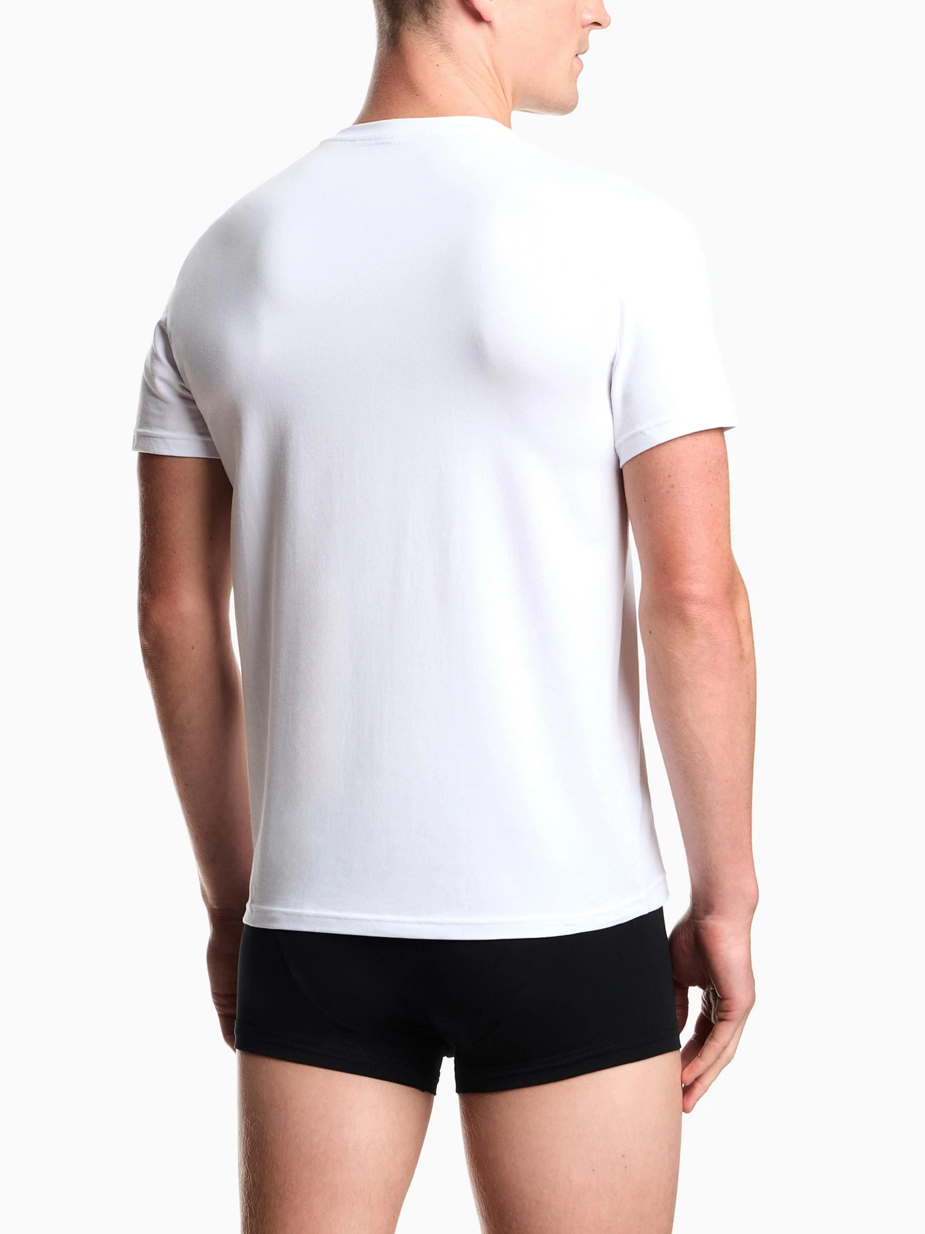 Футболки и поло Emporio Armani модель EM000391-AF10776-MB088 Футболки и поло Emporio Armani модель EM000391-AF10776-MB088 Фото