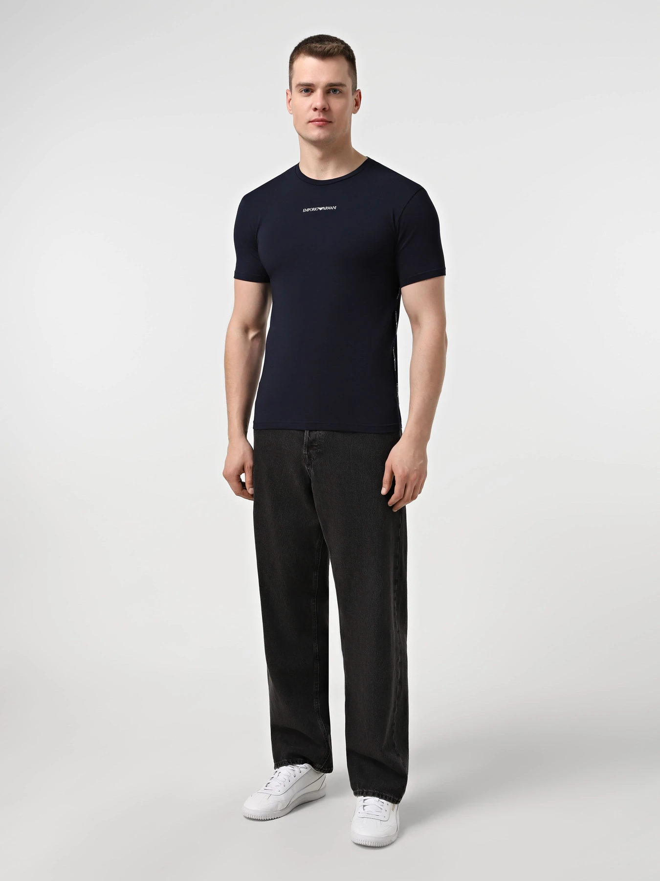 Футболки и поло Emporio Armani модель EM000391-AF16115-MB143 Футболки и поло Emporio Armani модель EM000391-AF16115-MB143 Фото
