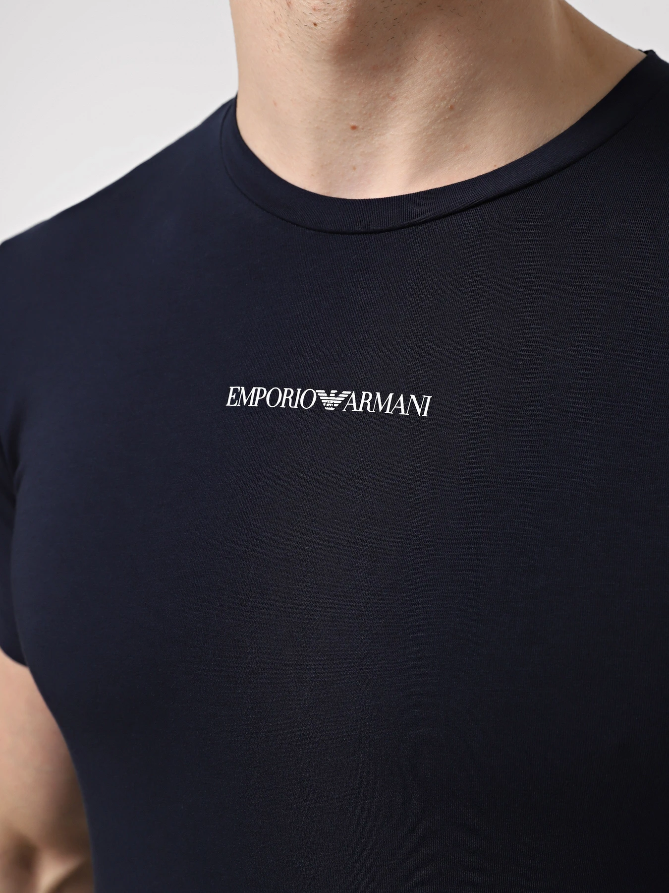 Футболки и поло Emporio Armani модель EM000391-AF16115-MB143 Футболки и поло Emporio Armani модель EM000391-AF16115-MB143 Фото