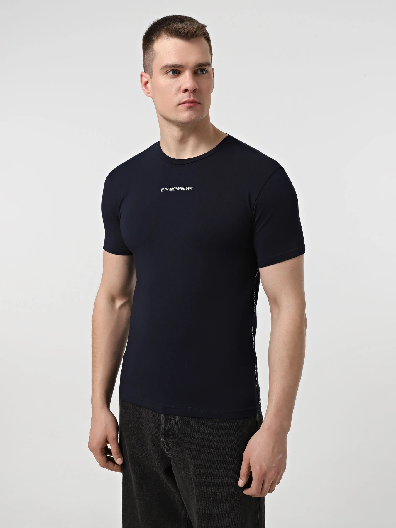 Футболки и поло Emporio Armani модель EM000391-AF16115-MB143 Футболки и поло Emporio Armani модель EM000391-AF16115-MB143 Фото