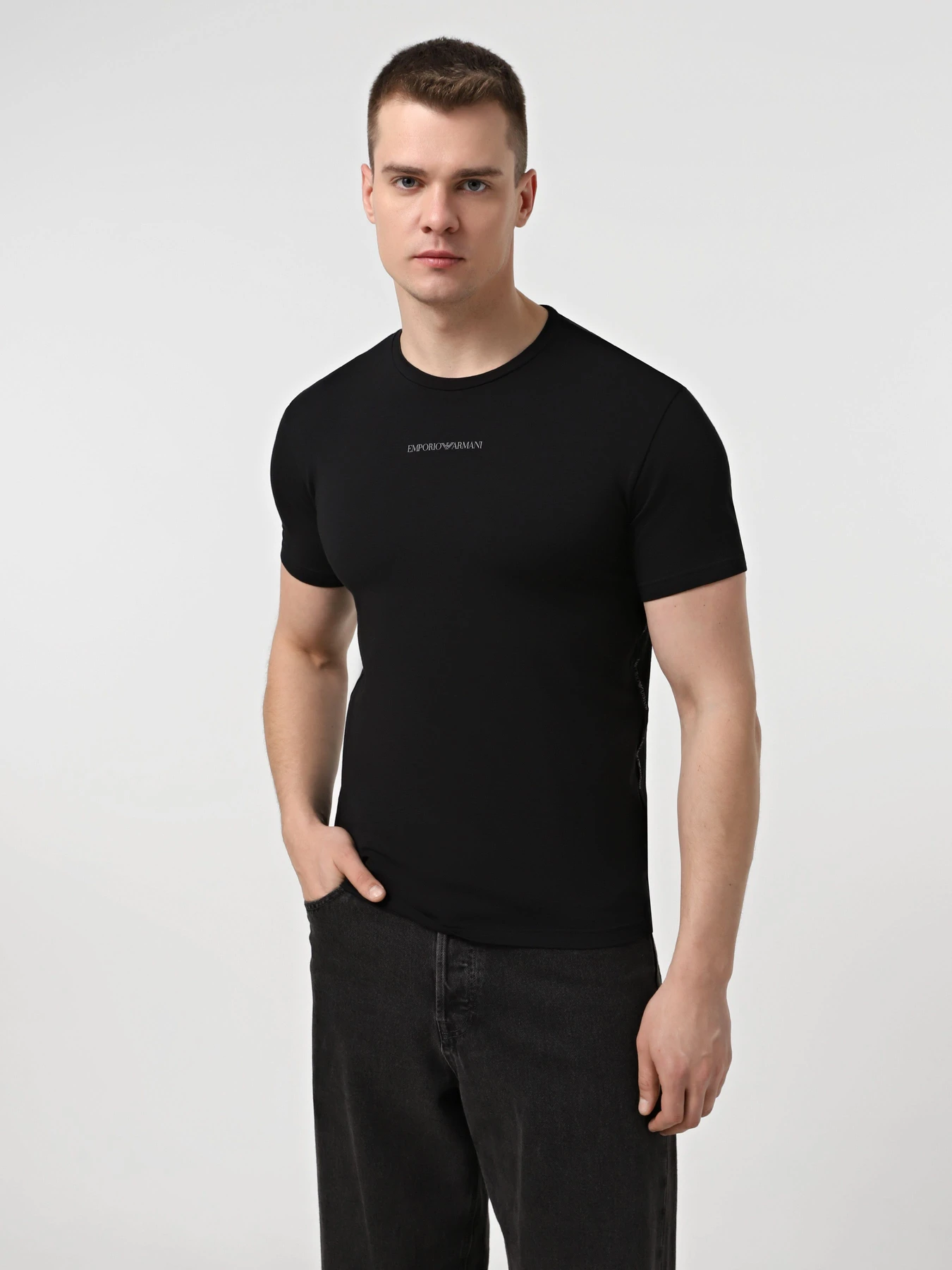 Футболки и поло Emporio Armani модель EM000391-AF16115-MC005 Футболки и поло Emporio Armani модель EM000391-AF16115-MC005 Фото