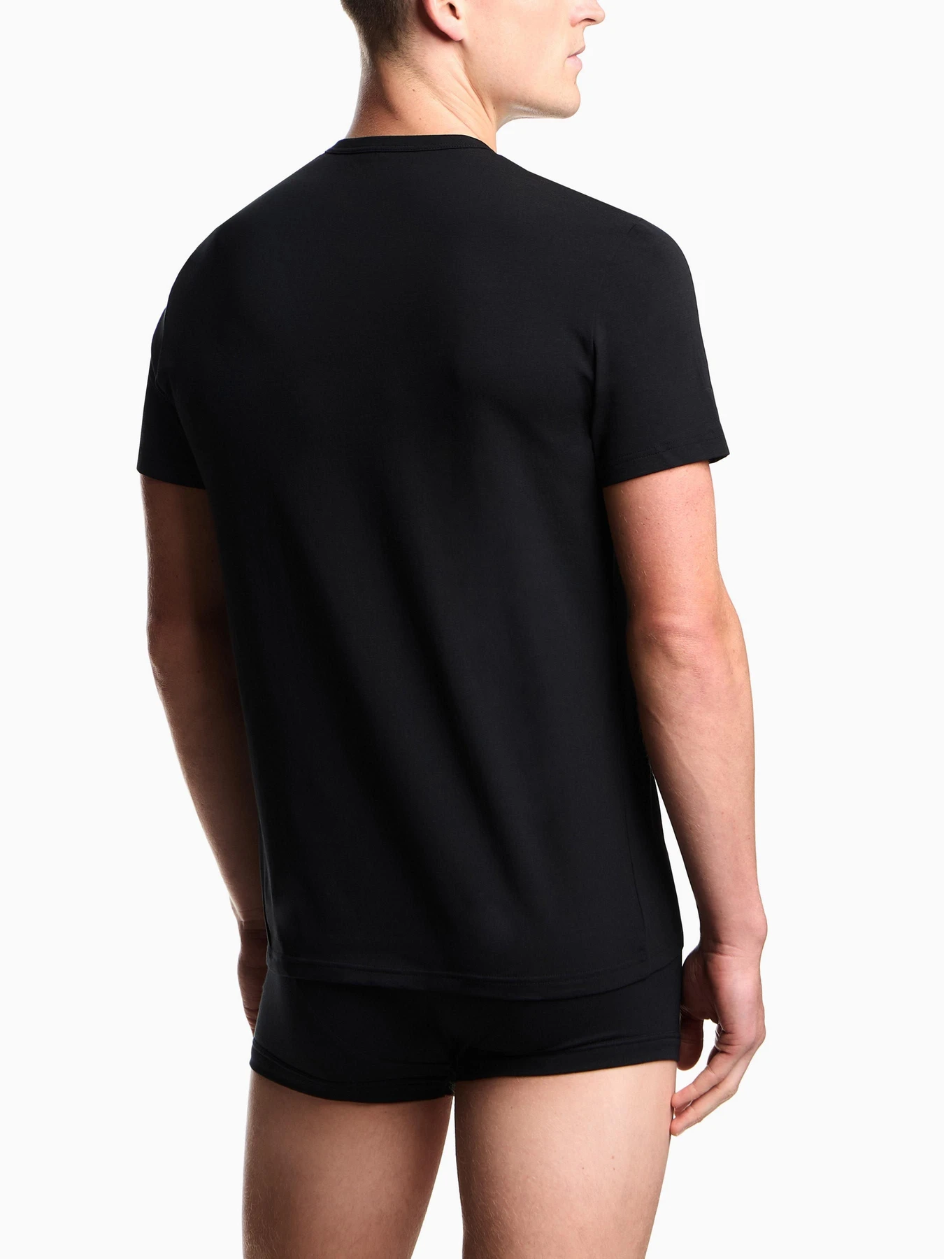 Футболки и поло Emporio Armani модель EM000391-AF14132-MC005 Футболки и поло Emporio Armani модель EM000391-AF14132-MC005 Фото