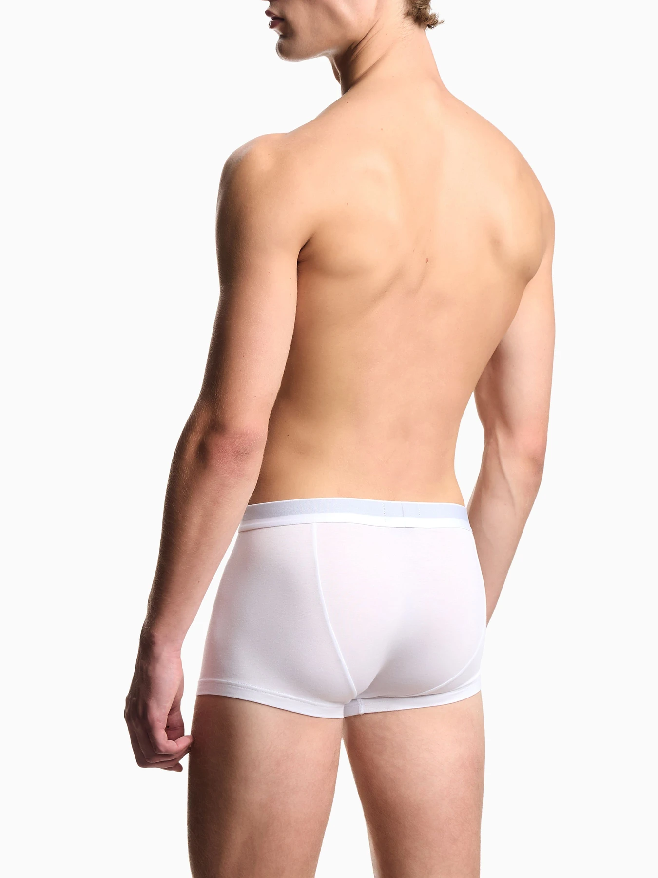 Нижнее белье Emporio Armani модель EM000253-AF14134-M0082 Нижнее белье Emporio Armani модель EM000253-AF14134-M0082 Фото