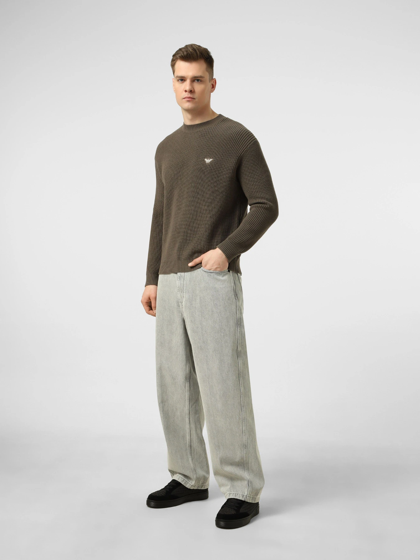 Свитры и кардиганы Emporio Armani модель EM004615-AF24418-U6200 Свитры и кардиганы Emporio Armani модель EM004615-AF24418-U6200 Фото