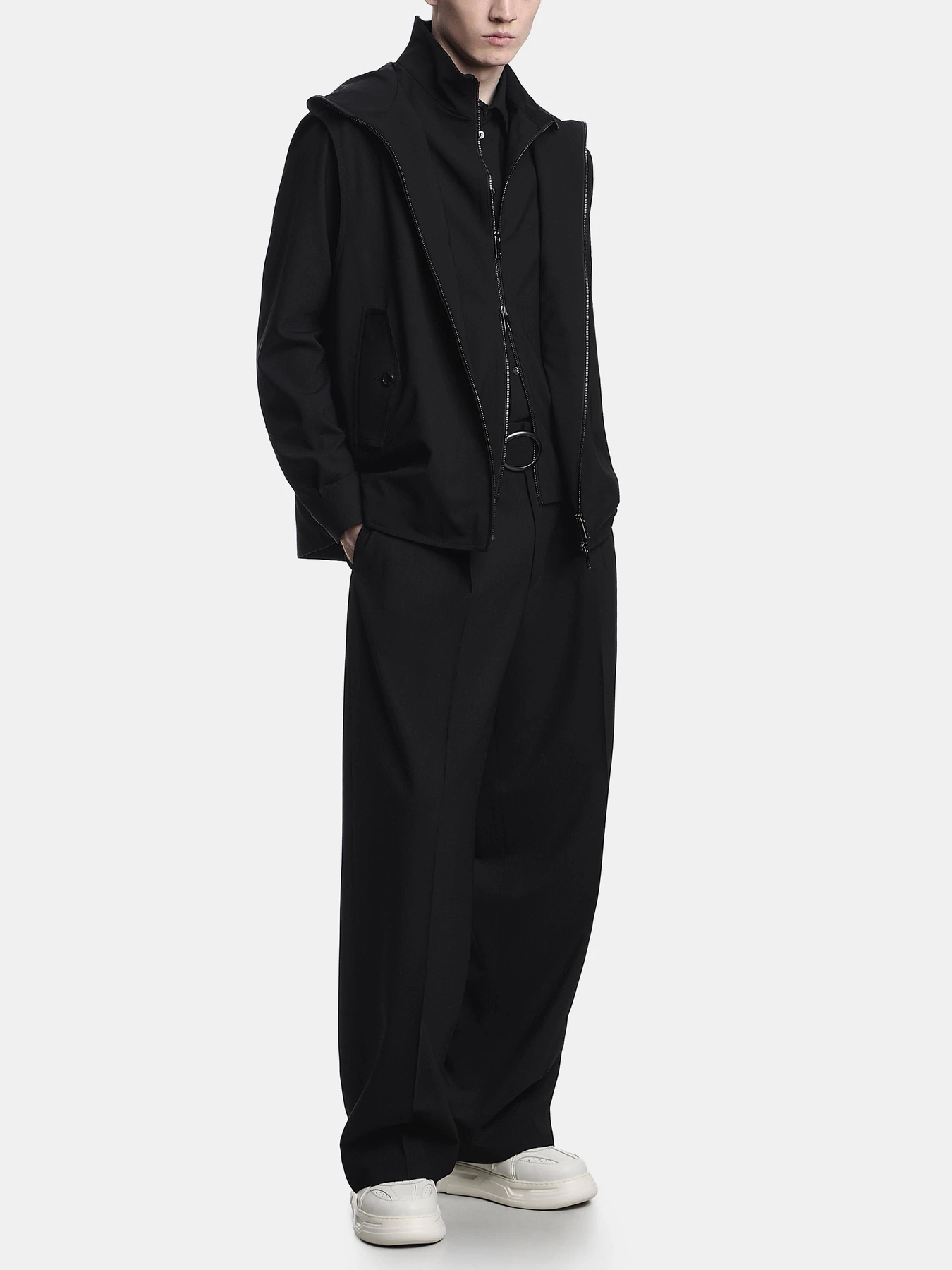Куртки и дубленки Emporio Armani модель EM004711-TE19331-UC001 Куртки и дубленки Emporio Armani модель EM004711-TE19331-UC001 Фото